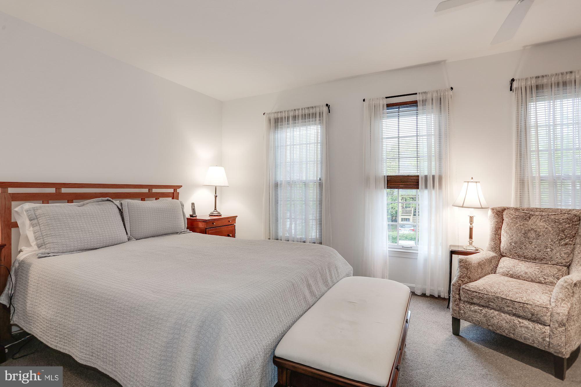 JEFFERSON RESIDENCES - Residential