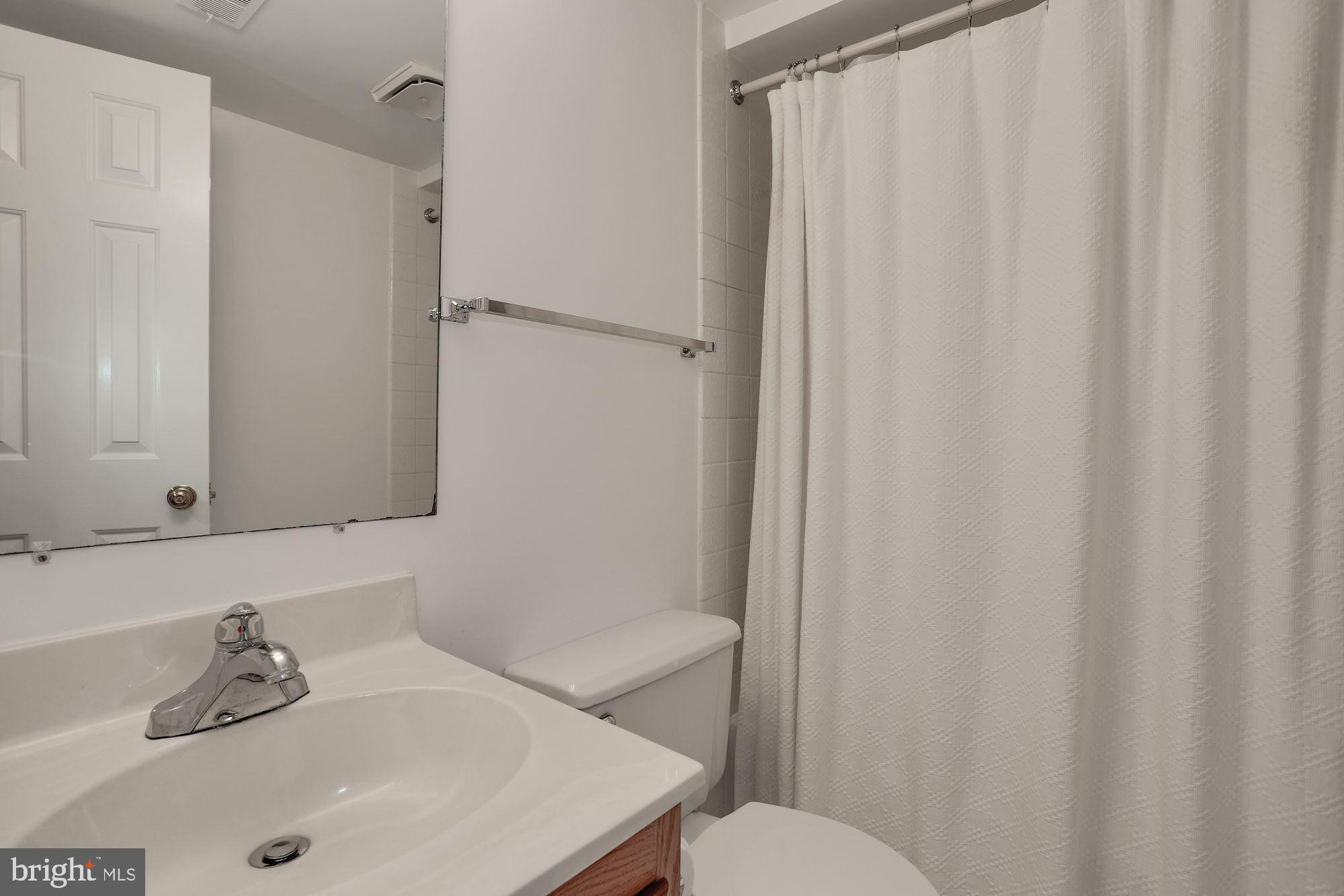 JEFFERSON RESIDENCES - Residential