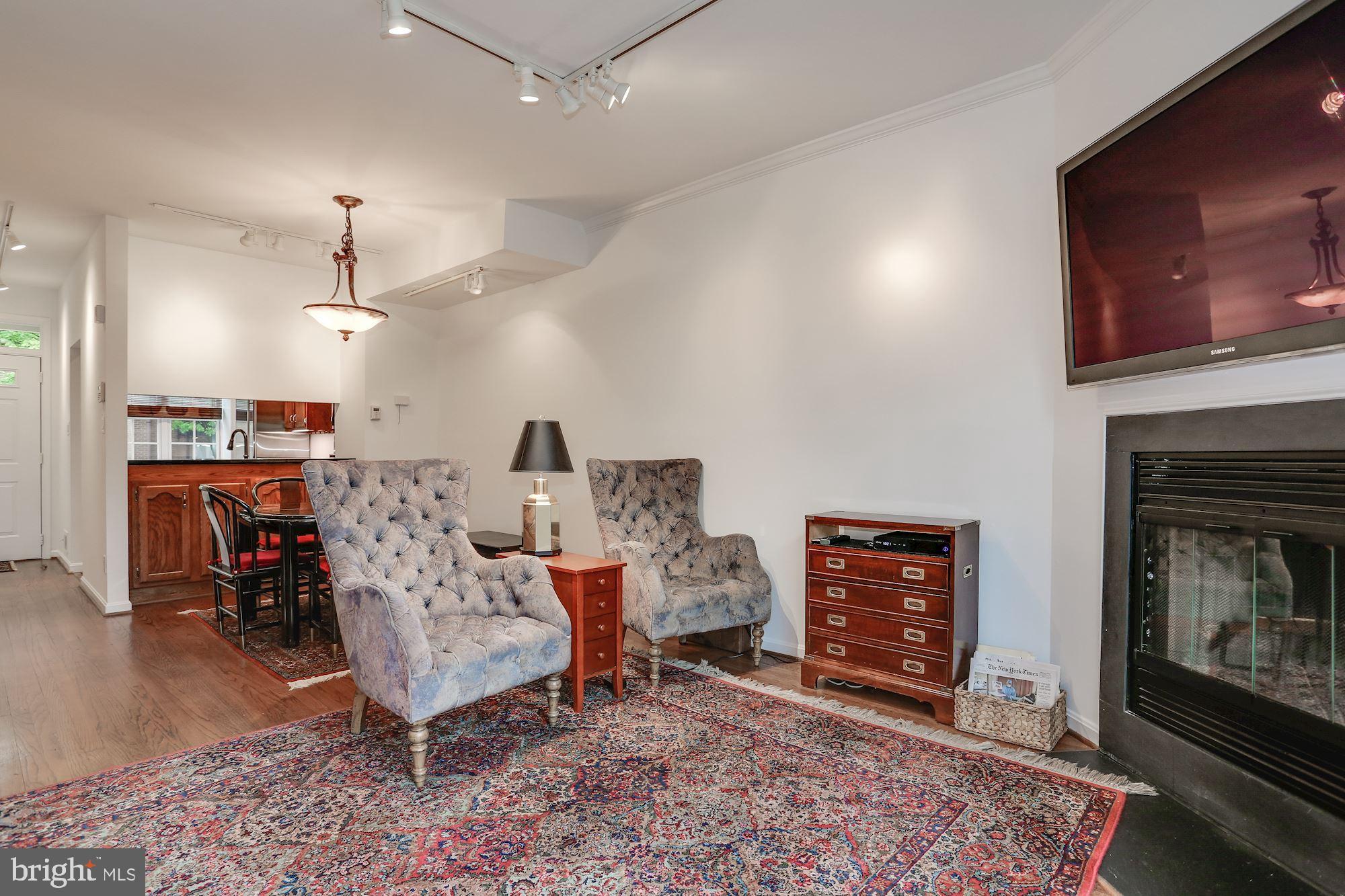 JEFFERSON RESIDENCES - Residential