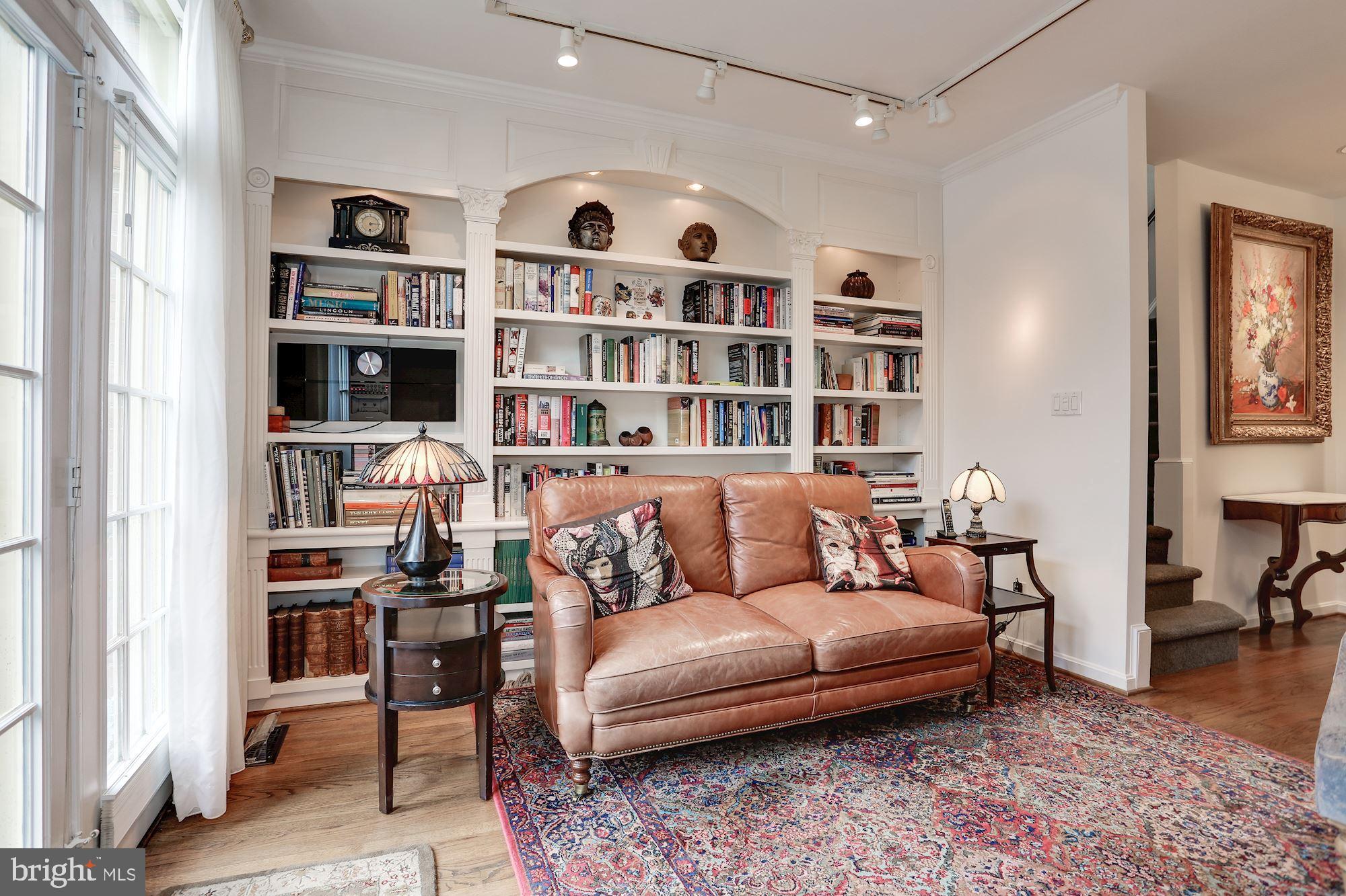 JEFFERSON RESIDENCES - Residential