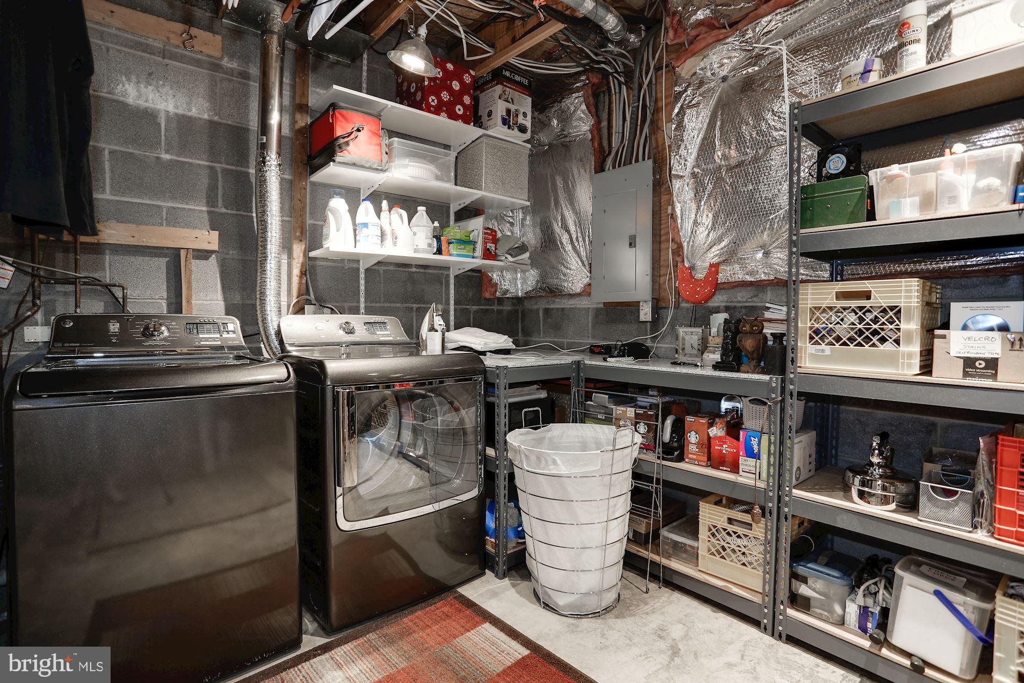 JEFFERSON RESIDENCES - Residential