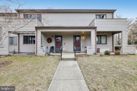 Townhouse For Sale - 1014 Cedar Ridge Court<br/> ANNAPOLIS, MD 21403