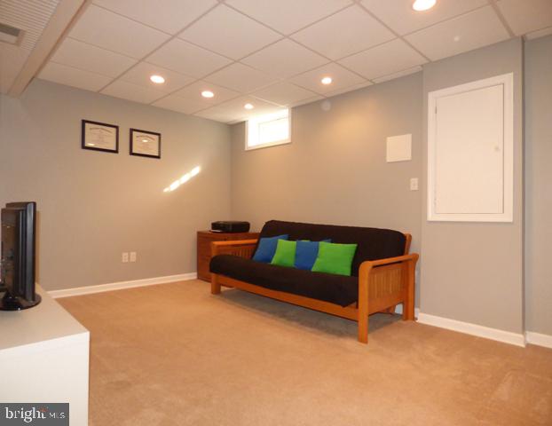 CHAMBERS HILL COMMONS - Residential