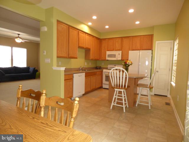 CHAMBERS HILL COMMONS - Residential