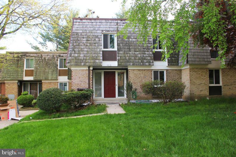 STEDWICK TOWNHOUSES - Residential