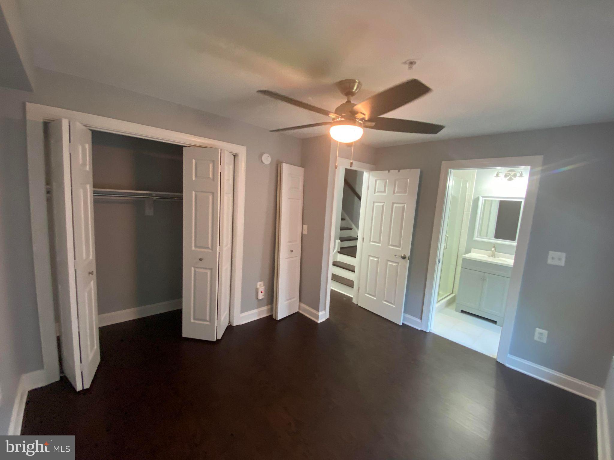 TOWNES OF SHIRLINGTON - Residential Lease