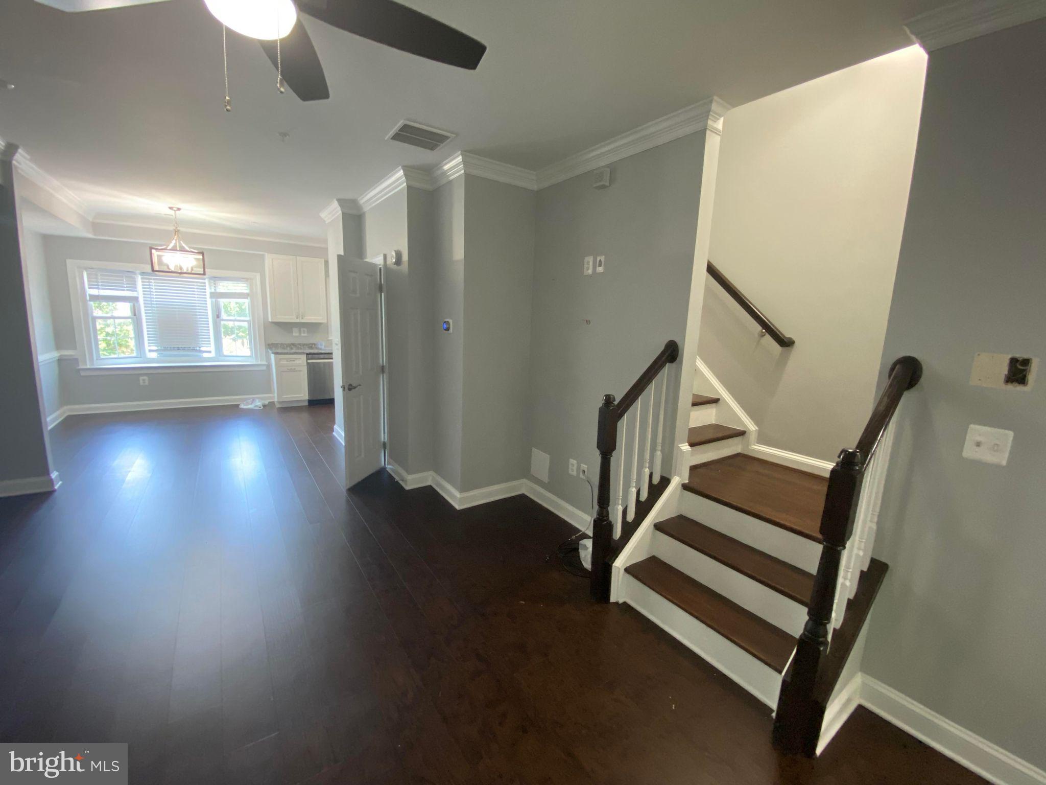 TOWNES OF SHIRLINGTON - Residential Lease