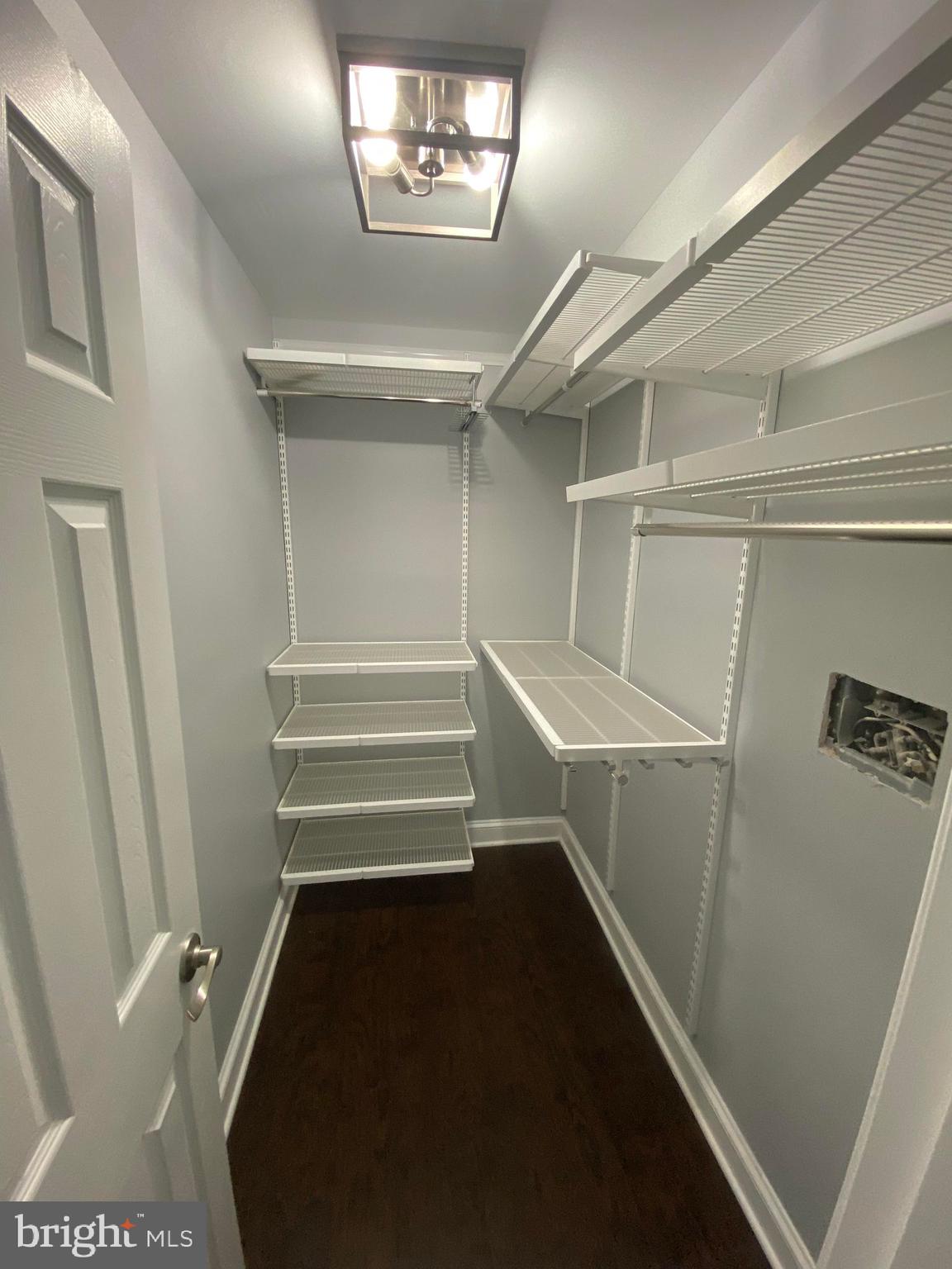 TOWNES OF SHIRLINGTON - Residential Lease