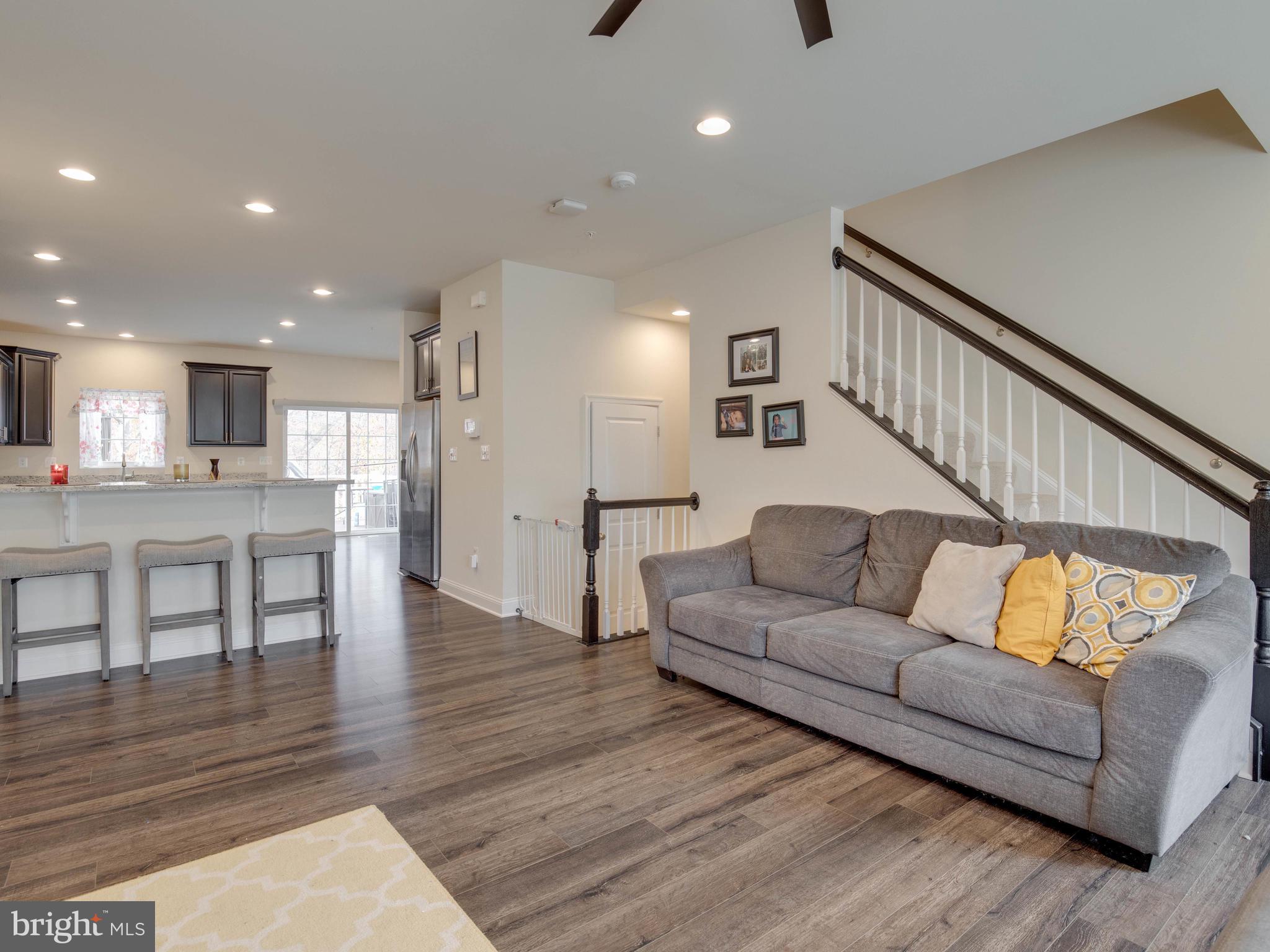 SPRING CREEK - Residential