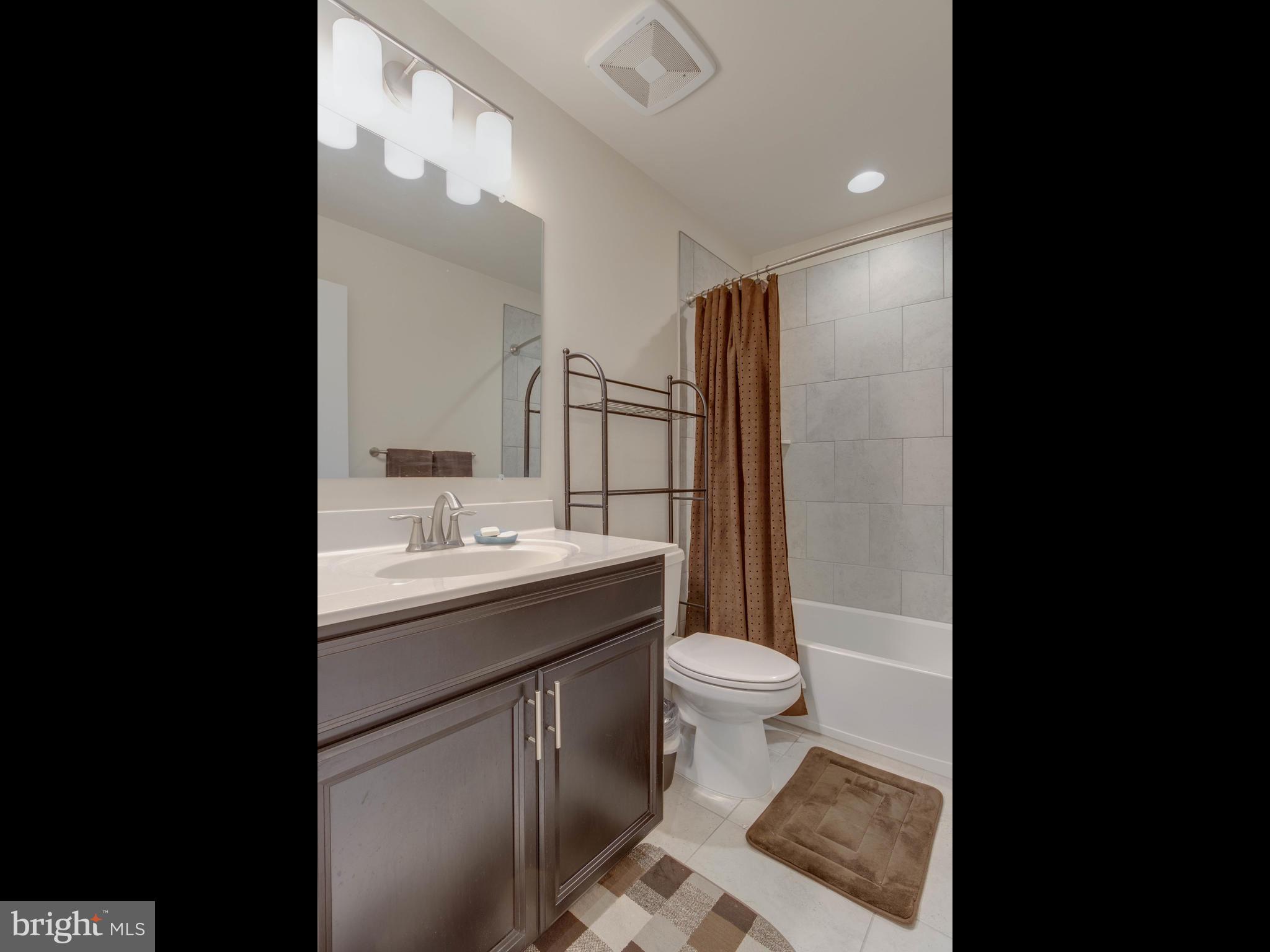 SPRING CREEK - Residential