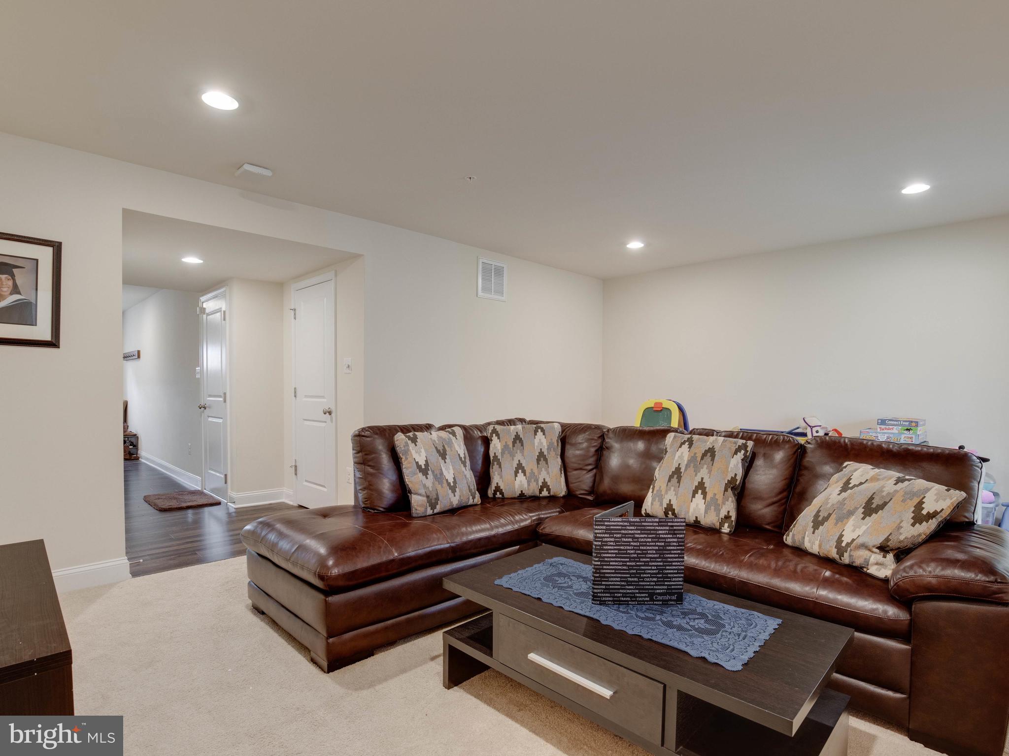 SPRING CREEK - Residential