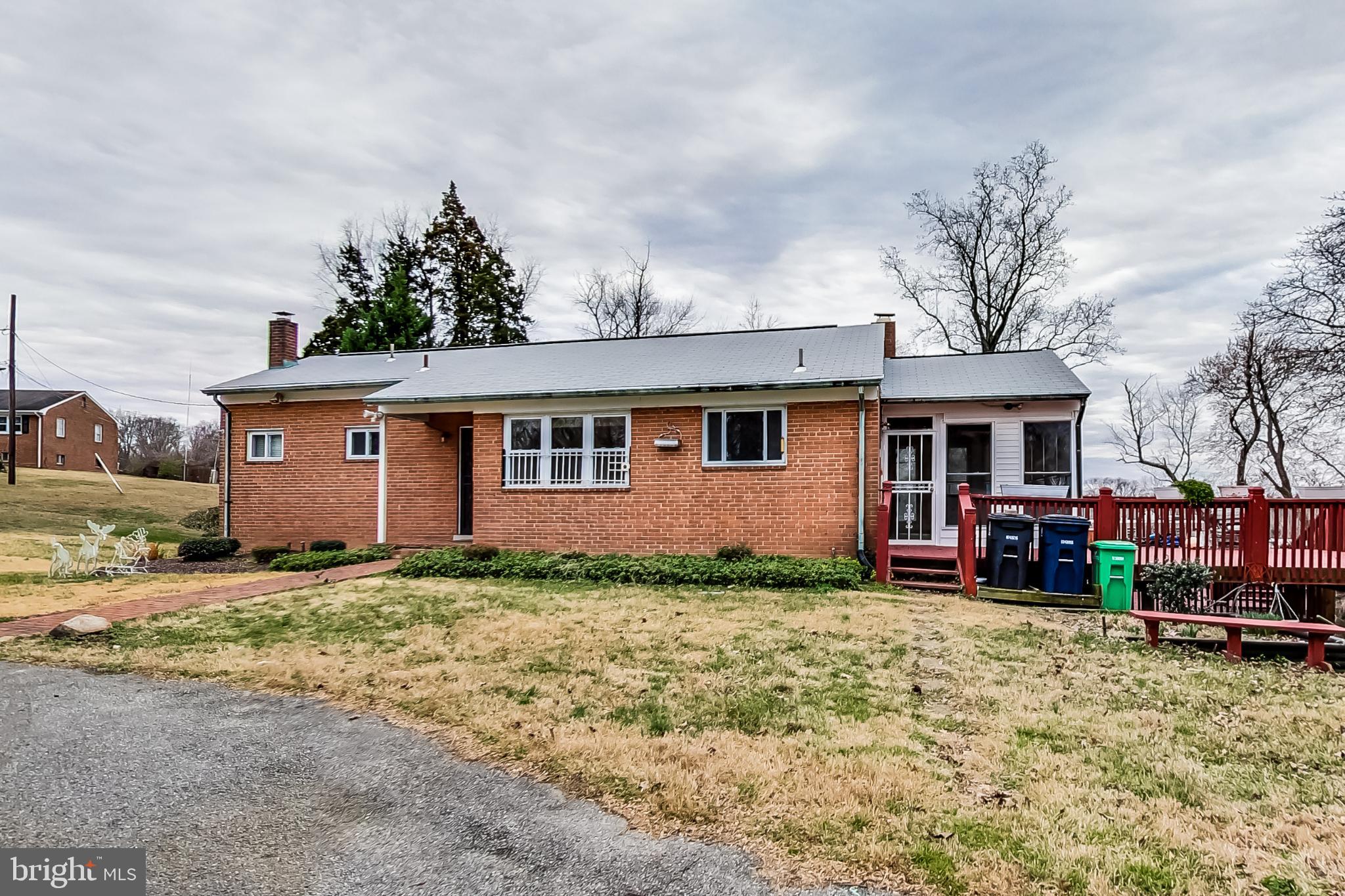 BARNABY VILLAGE - Residential