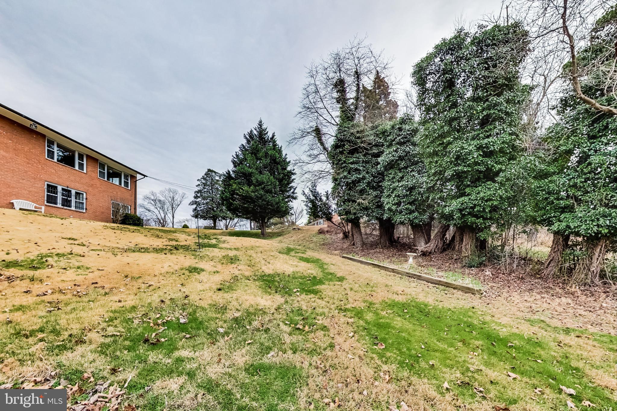 BARNABY VILLAGE - Residential