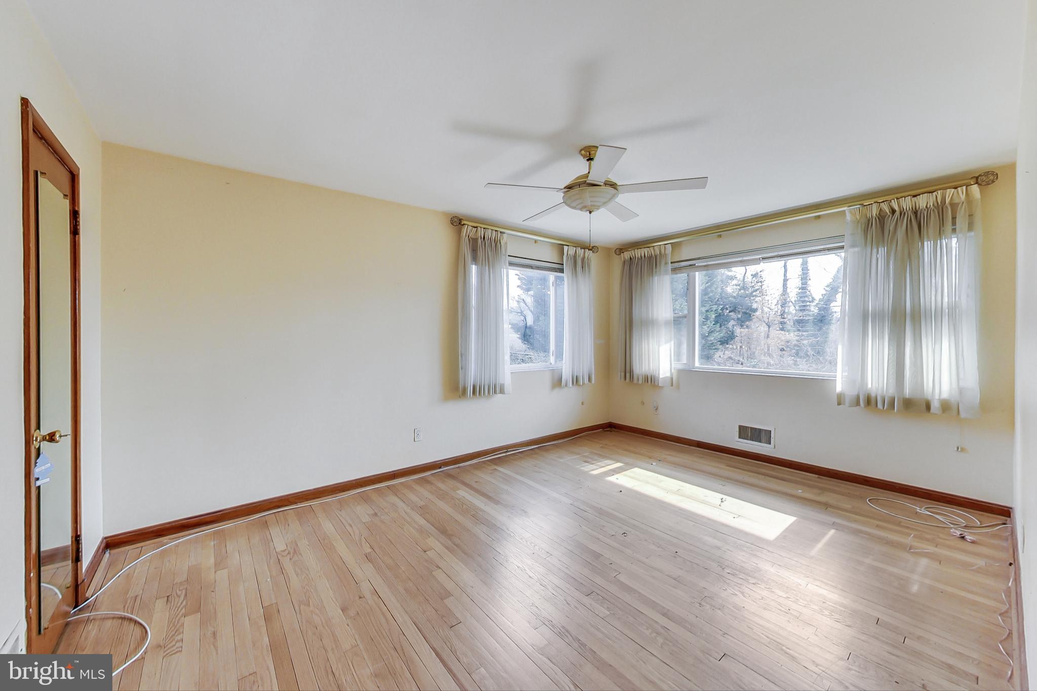 BARNABY VILLAGE - Residential