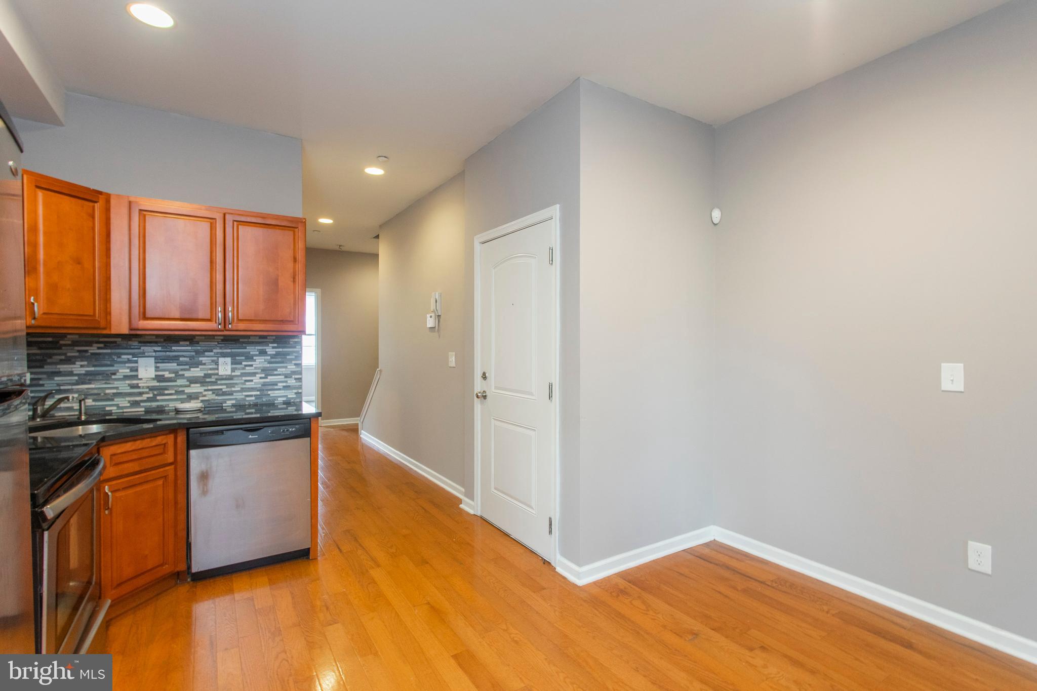 TEMPLE UNIVERSITY - Residential Lease