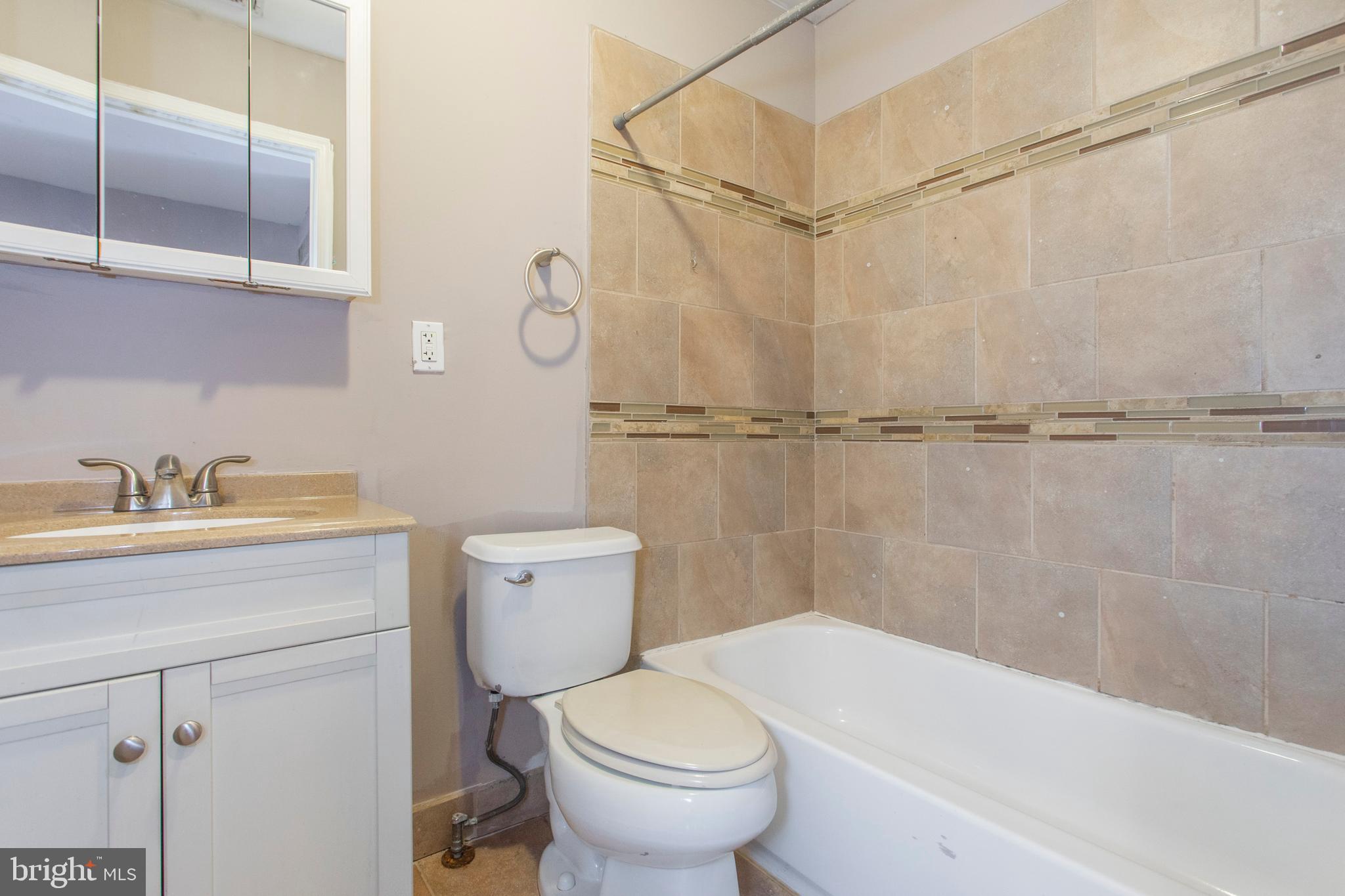 TEMPLE UNIVERSITY - Residential Lease