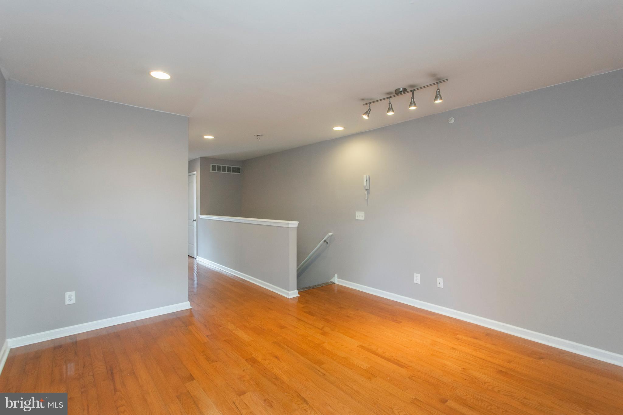 TEMPLE UNIVERSITY - Residential Lease