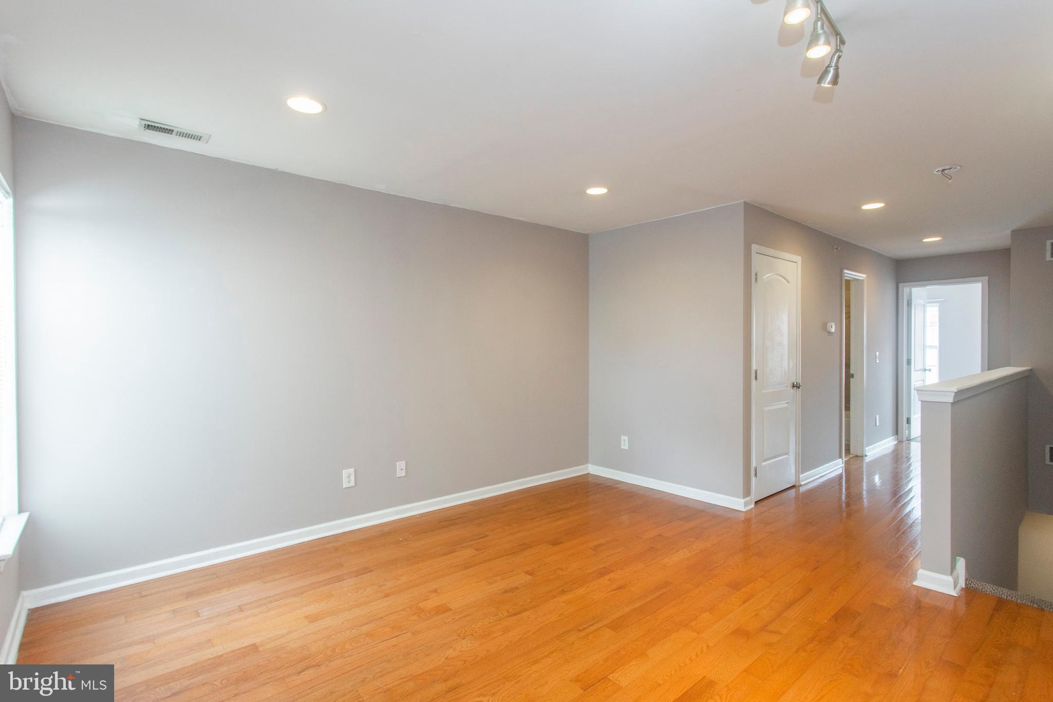 TEMPLE UNIVERSITY - Residential Lease