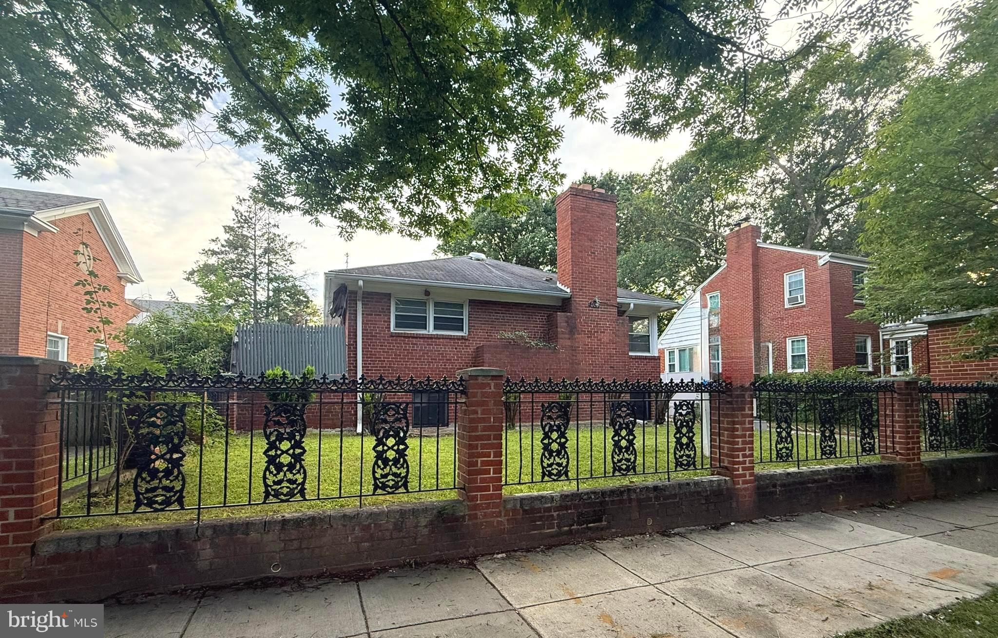 8020 EASTERN AVENUE NW