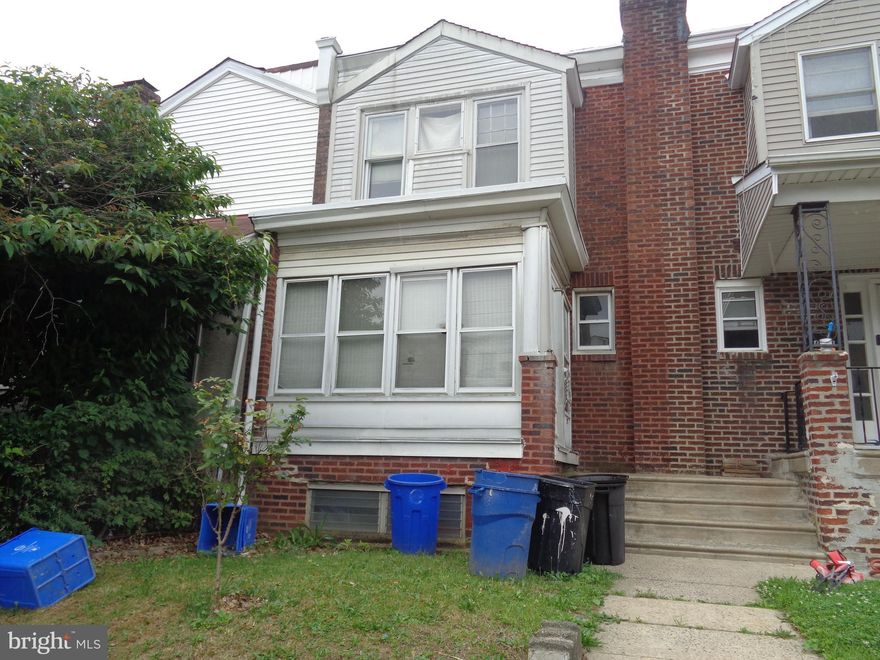 Attention investors and first time homebuyers. Your opportunity is here. Can be sold as a package with 4635 Kraydor or sold separate.  Come and see for yourself. This property boast a living room, Dining room & kitchen on the first floor. On the second floor, you will find 3 decent size bedroom, One full bath and it is located near all public transportation . Schedule your appointment today. This property is Sold In an "As IS Condition", Seller will not make any repairs.