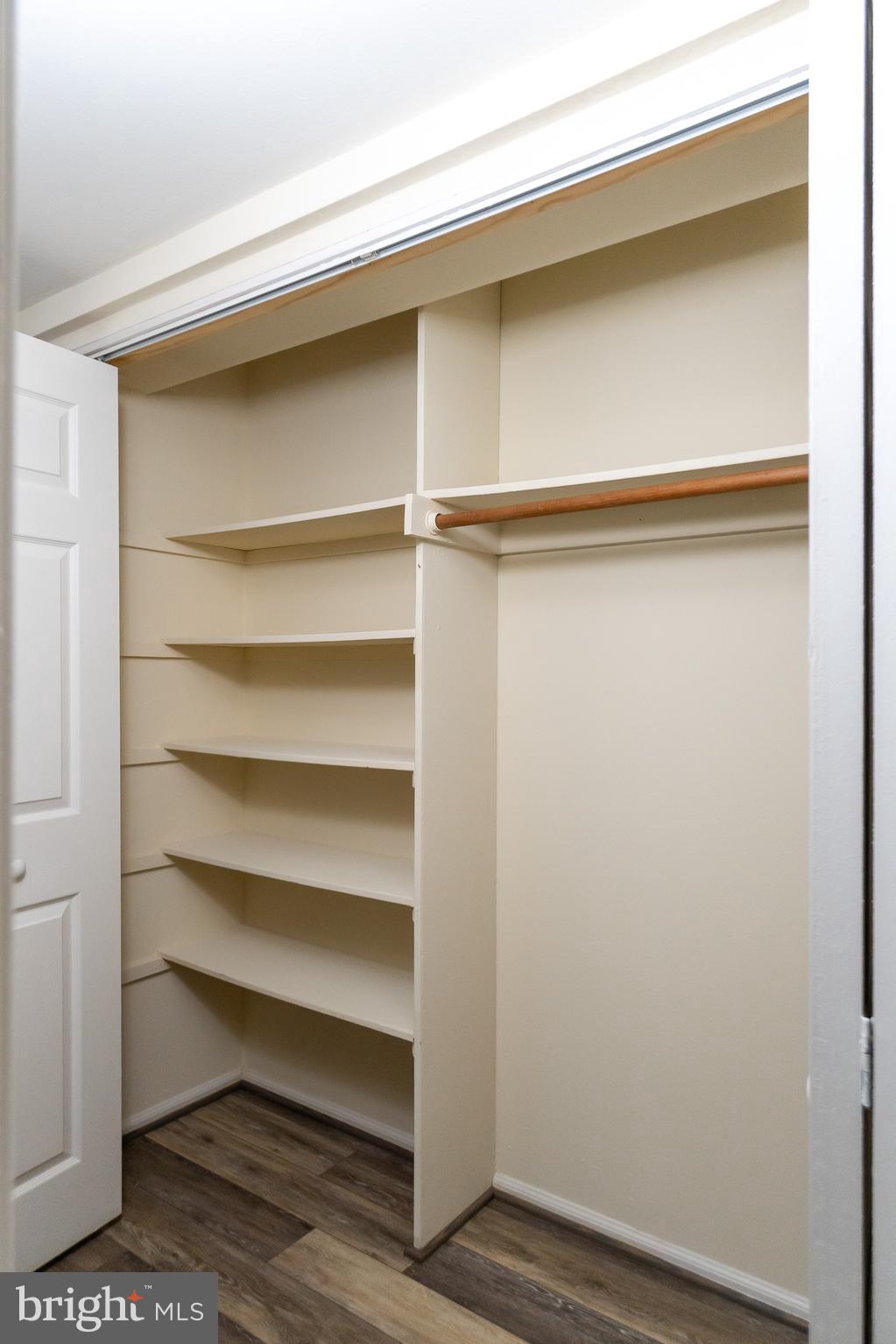 THE COLONIES - Residential