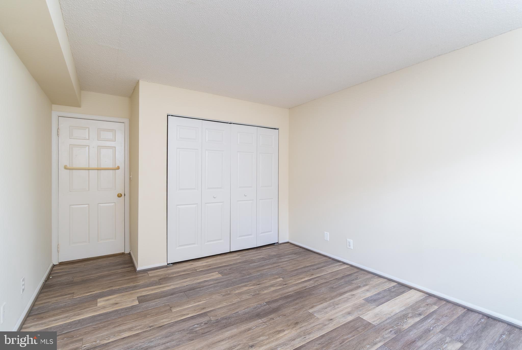 THE COLONIES - Residential