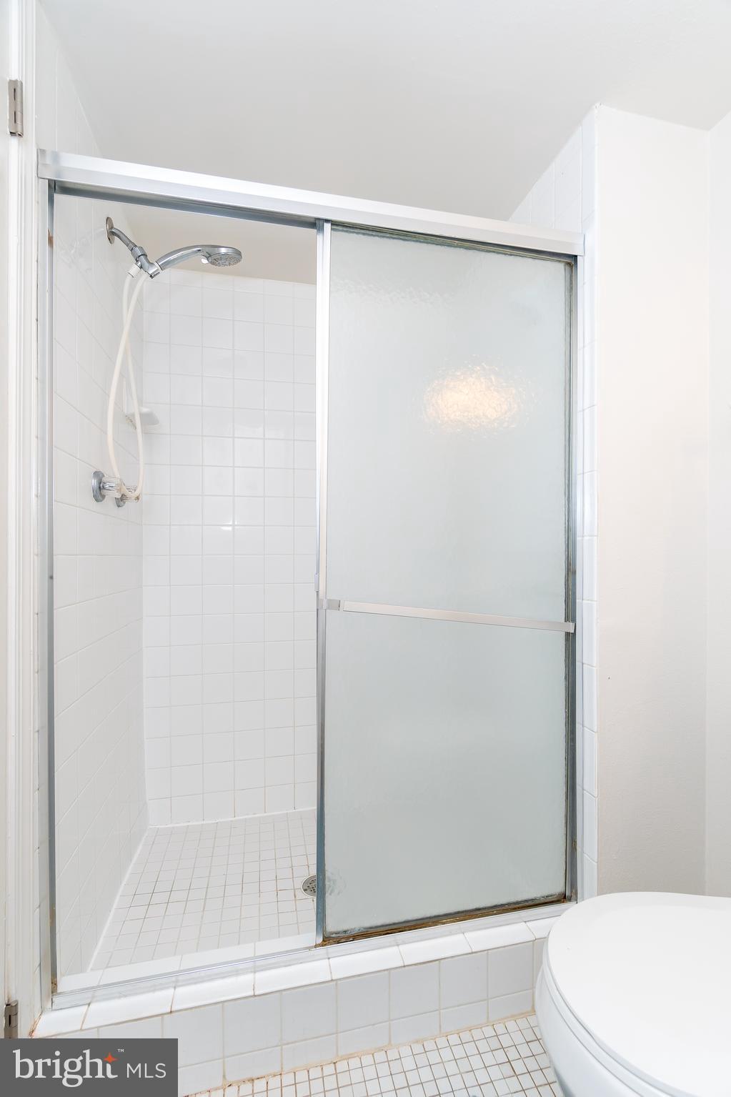 THE COLONIES - Residential