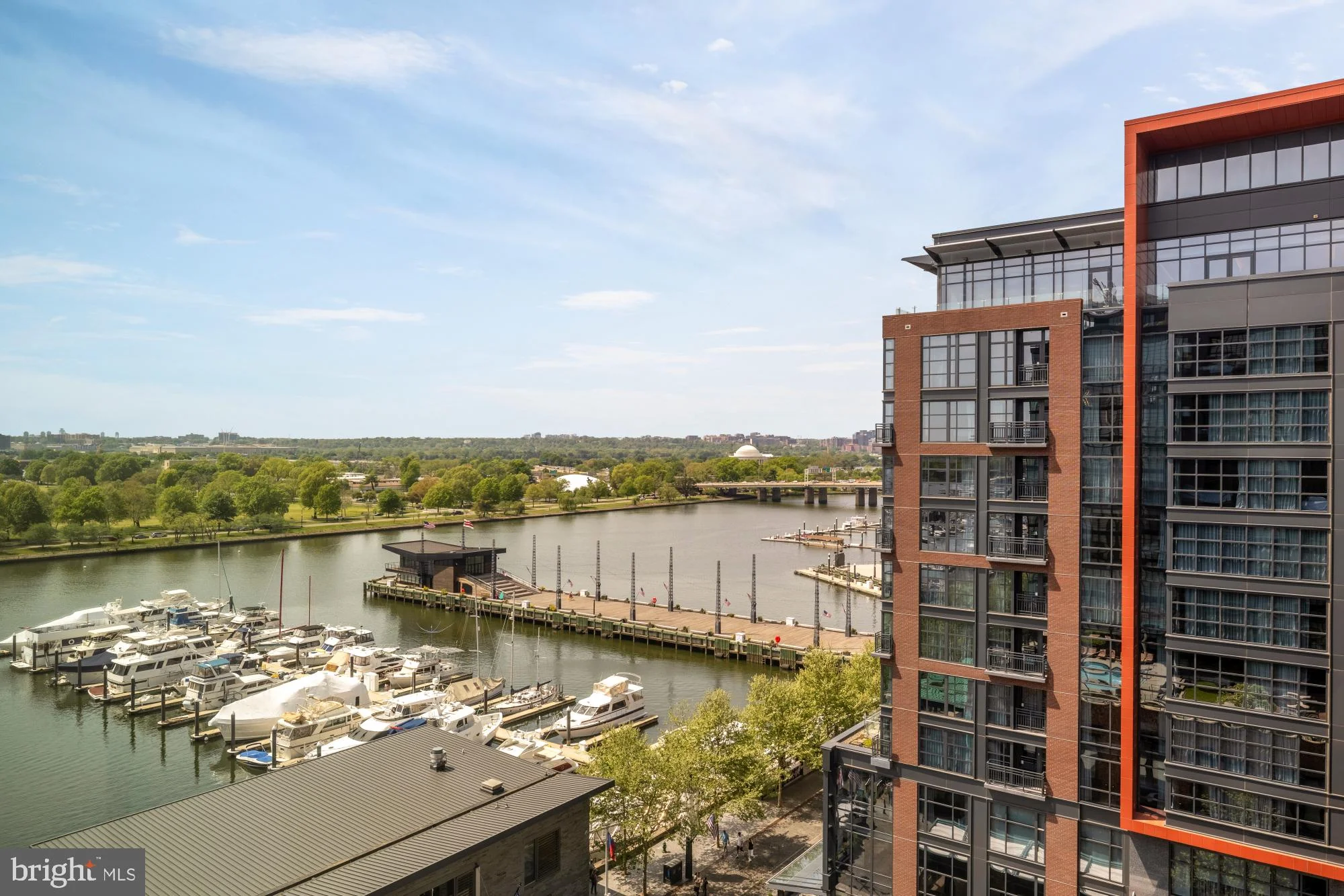 45 Sutton Square SW Unit 906, Washington, DC, 20024
