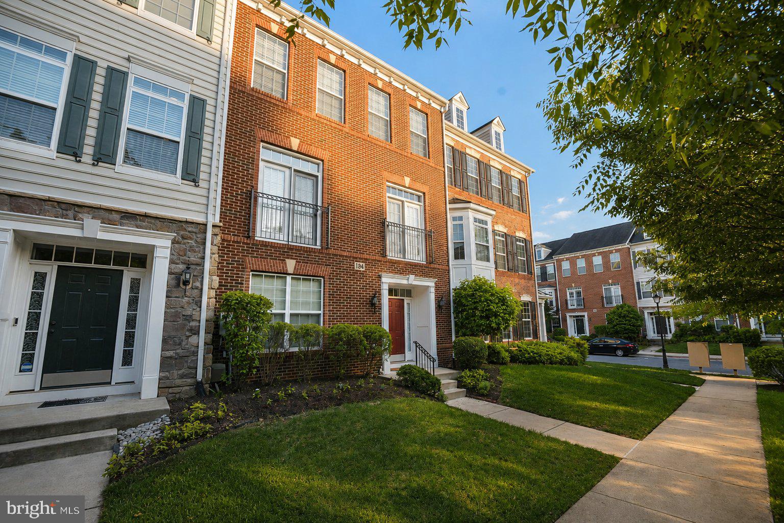 184 AUTUMN VIEW DRIVE