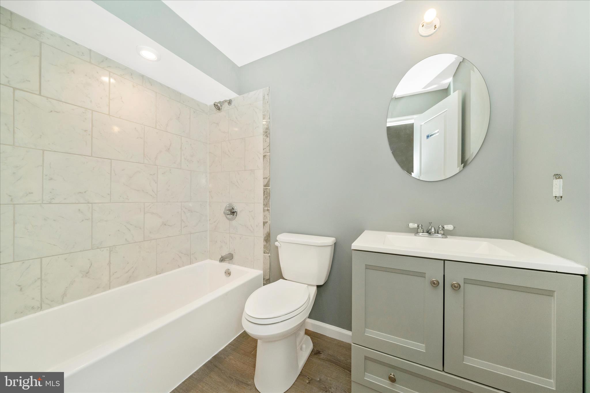 TANYARD SHORES - Residential