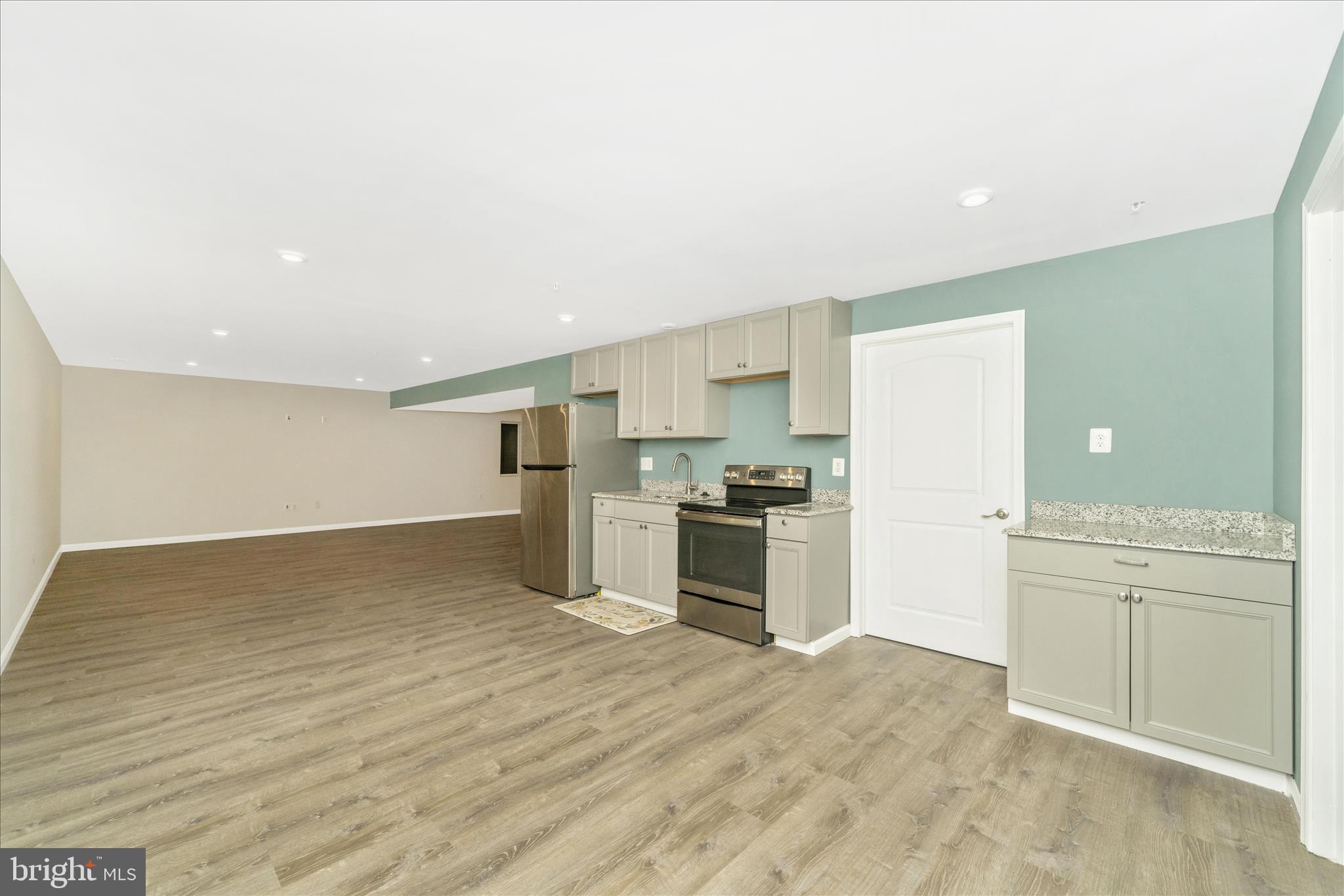TANYARD SHORES - Residential
