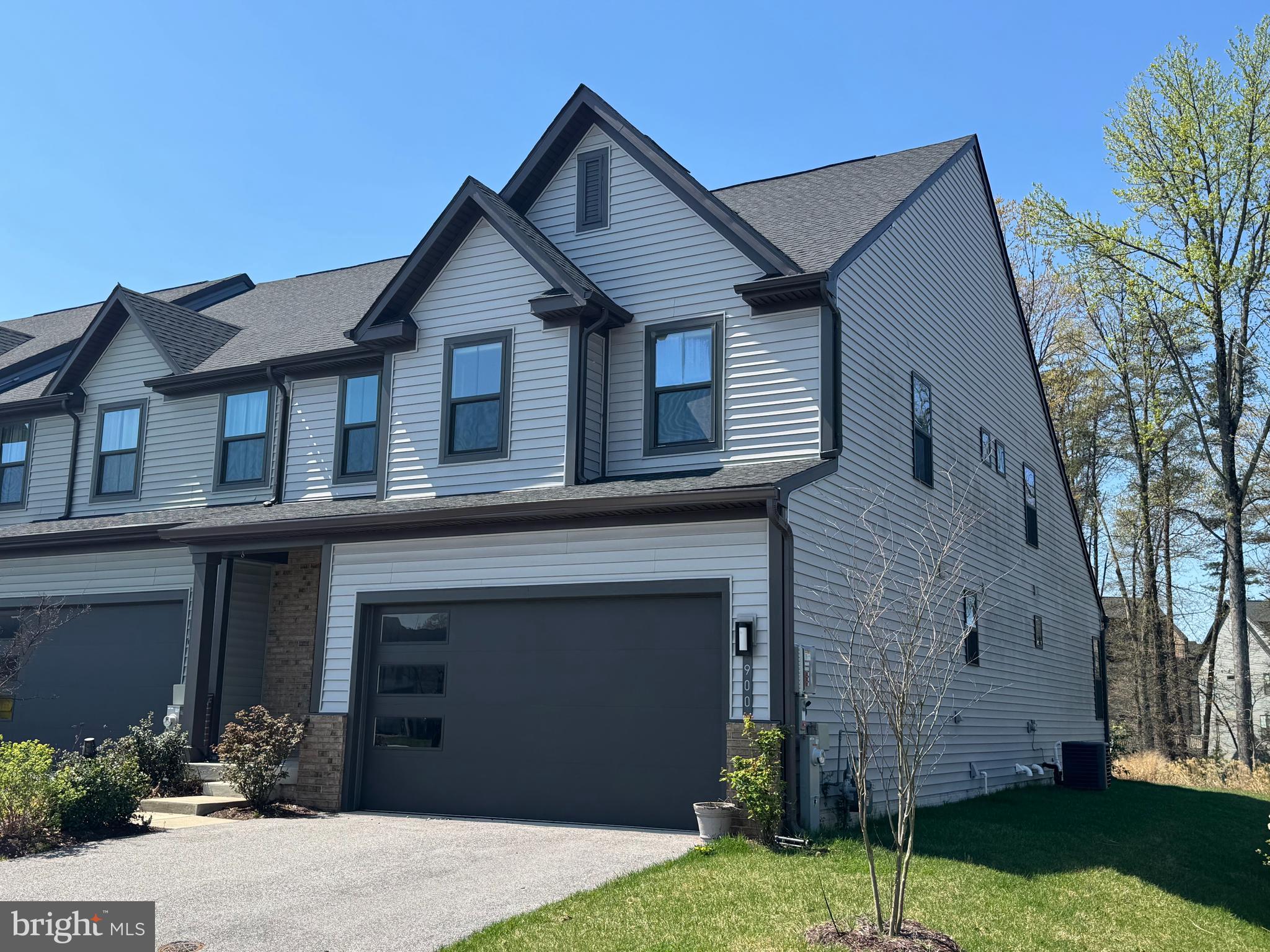 TANYARD SHORES - Residential