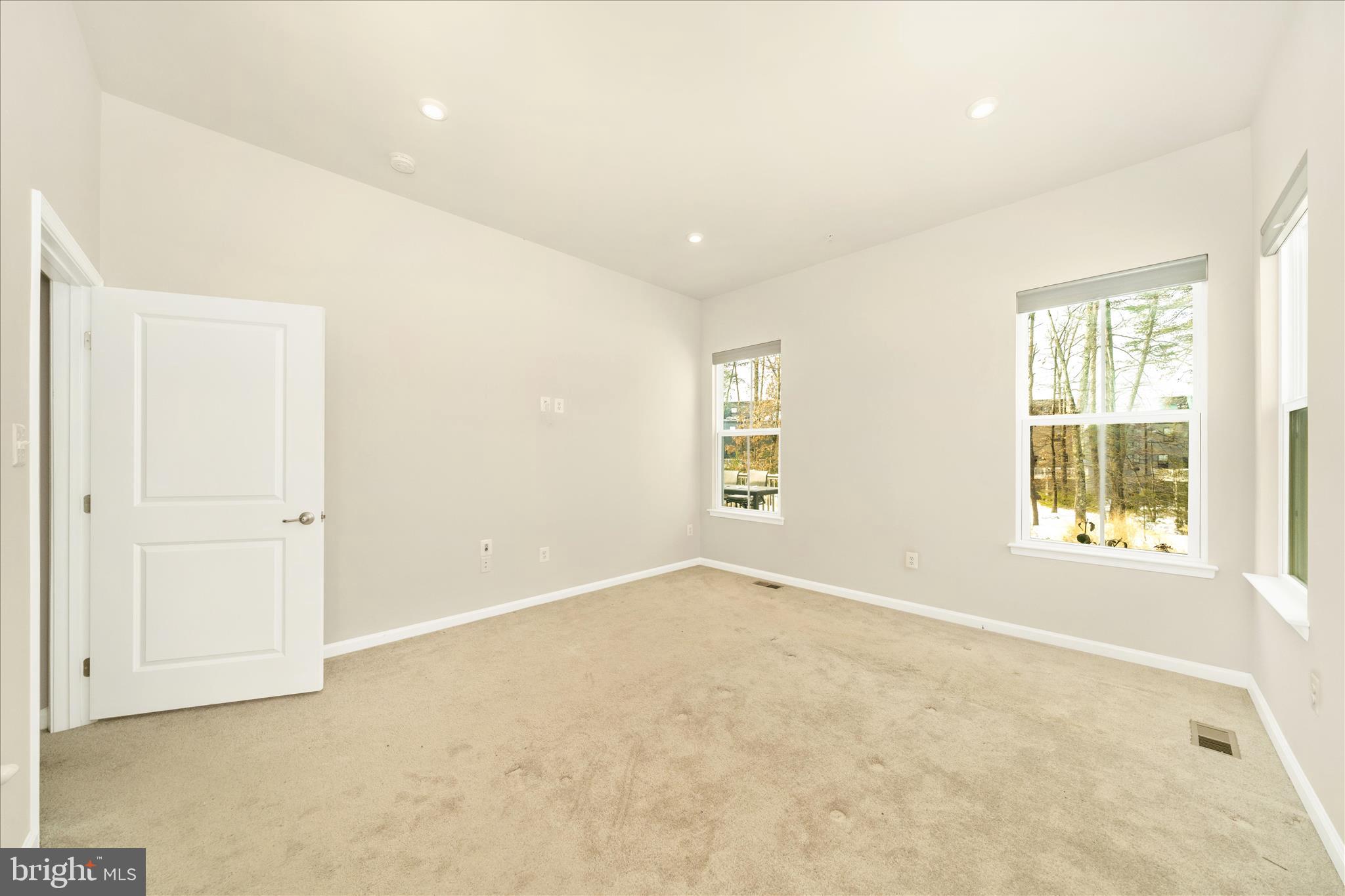 TANYARD SHORES - Residential