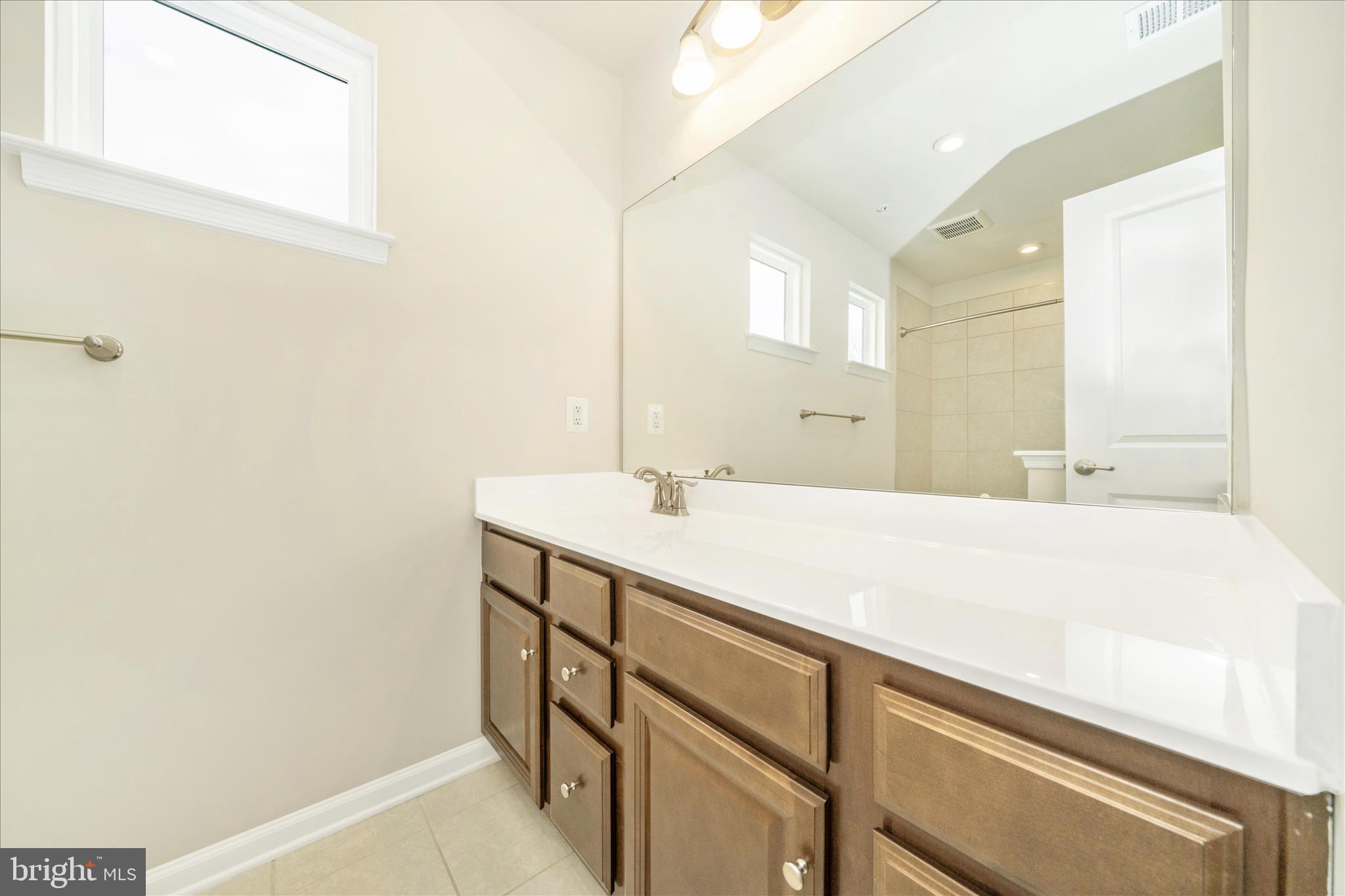 TANYARD SHORES - Residential