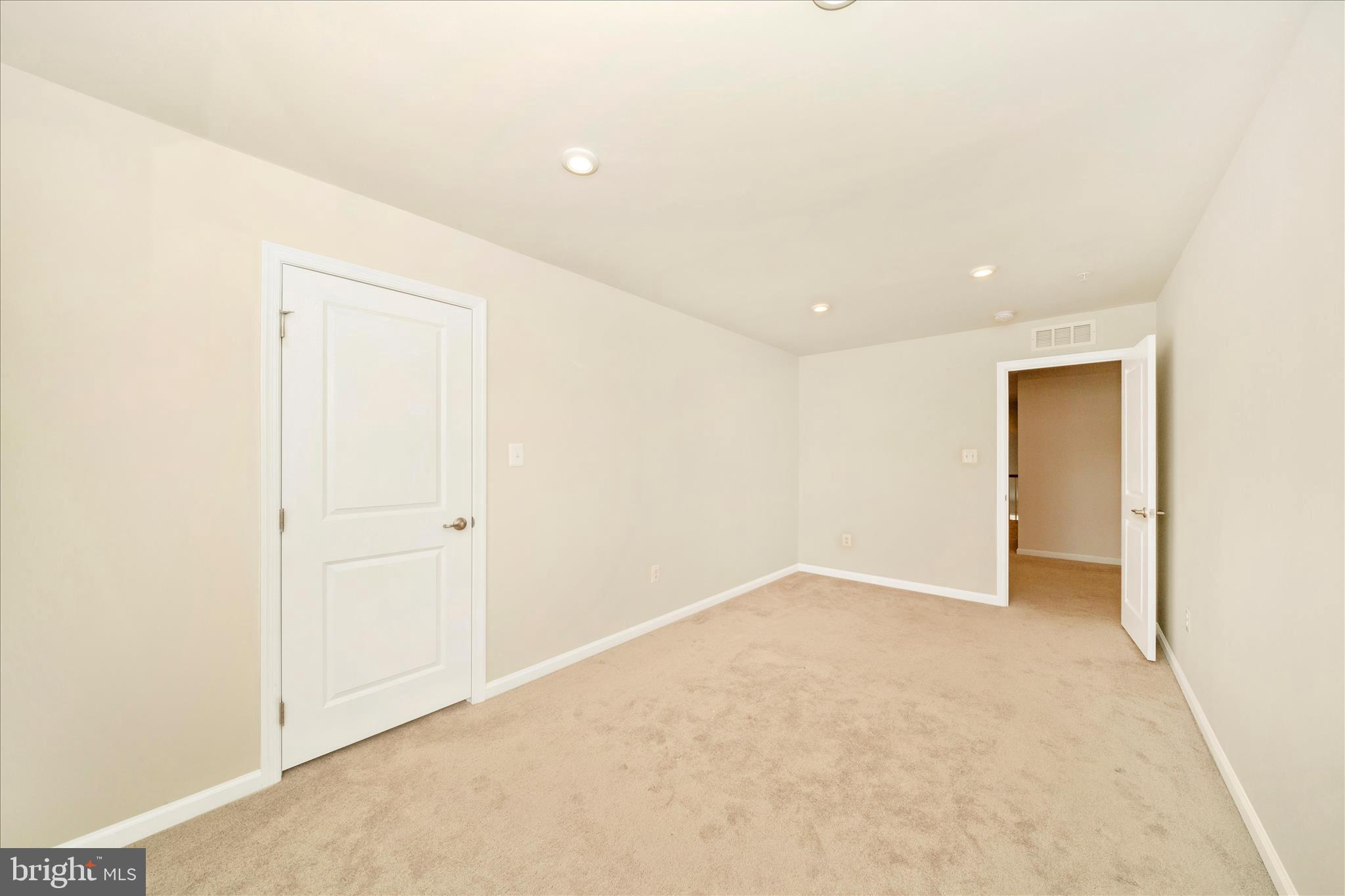 TANYARD SHORES - Residential