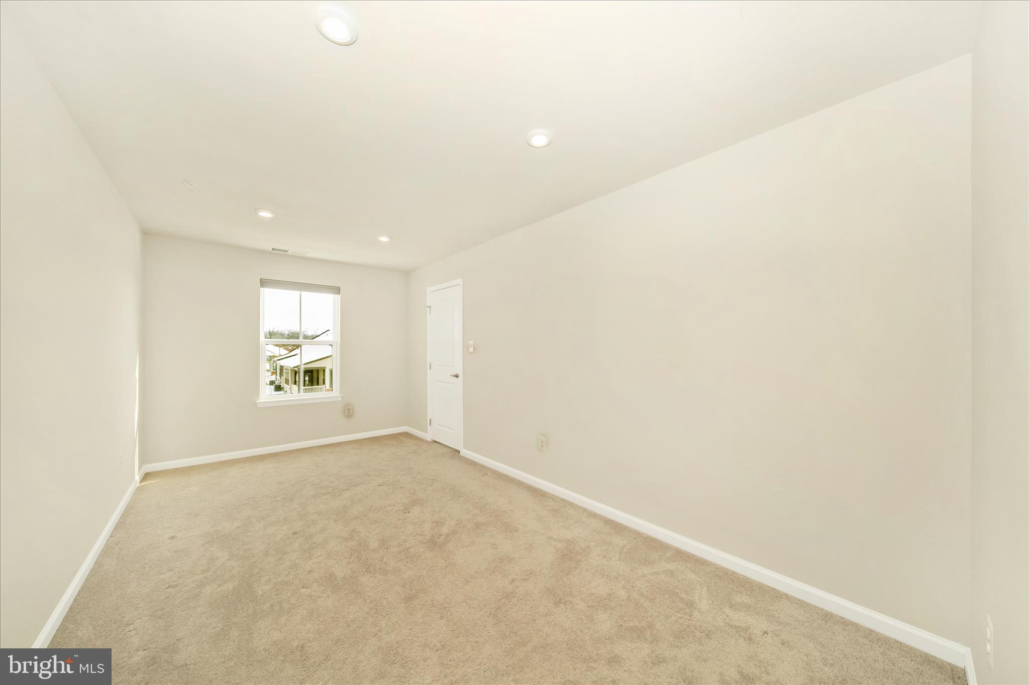 TANYARD SHORES - Residential