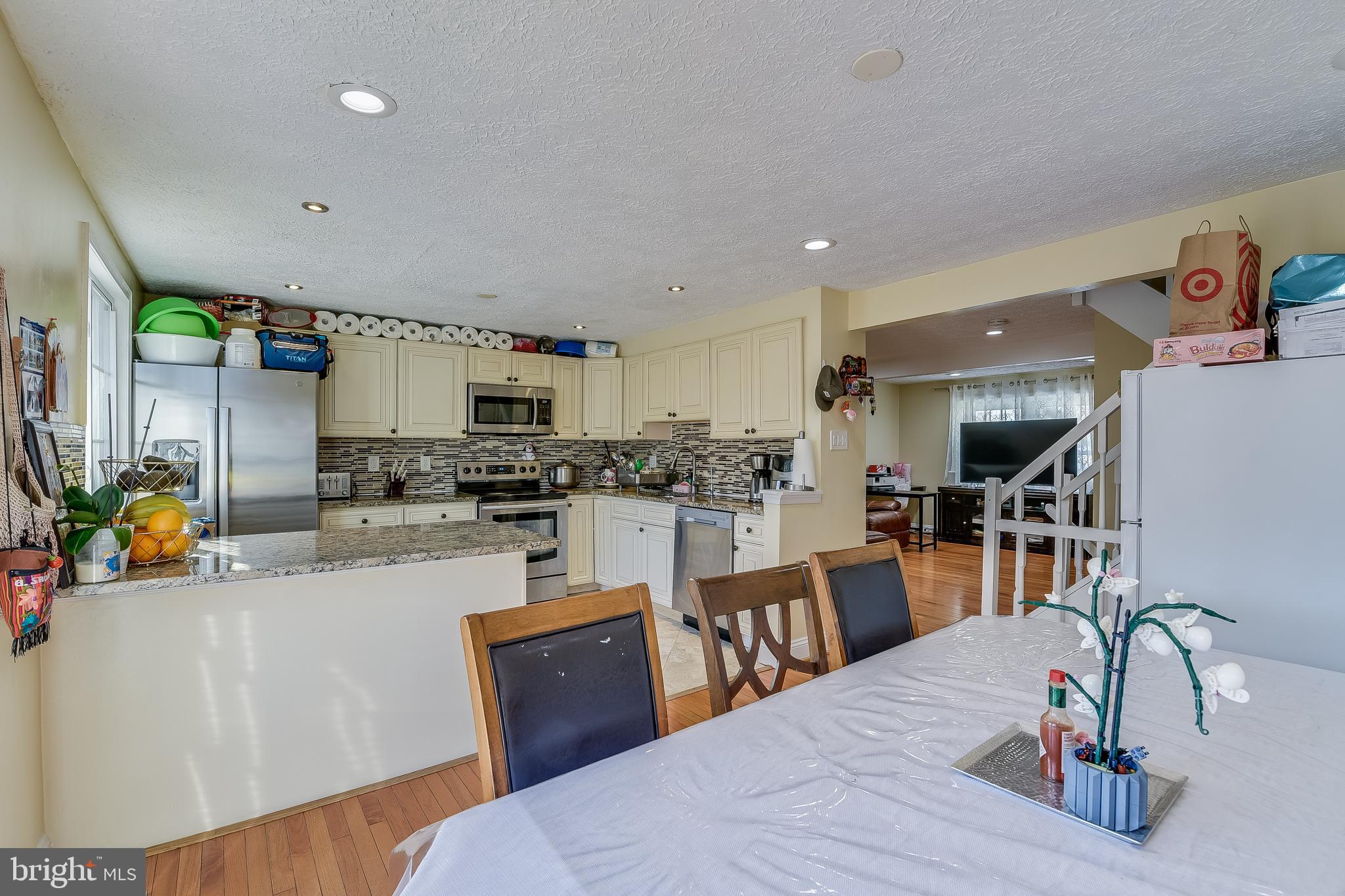 DAMASCUS MANOR - Residential