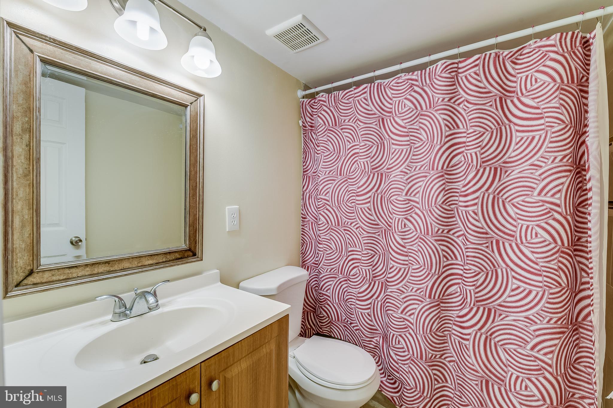 DAMASCUS MANOR - Residential