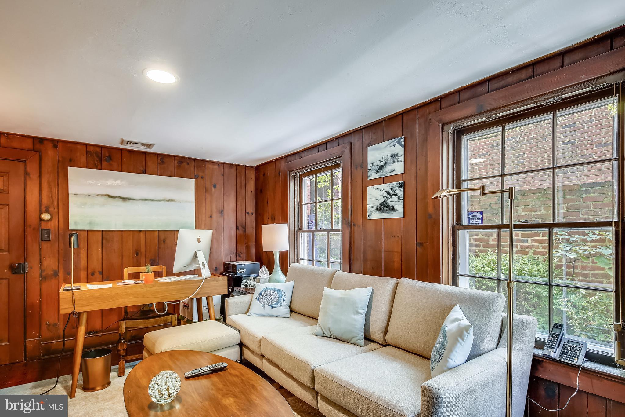 OLD TOWN ALEXANDRIA - Residential Income