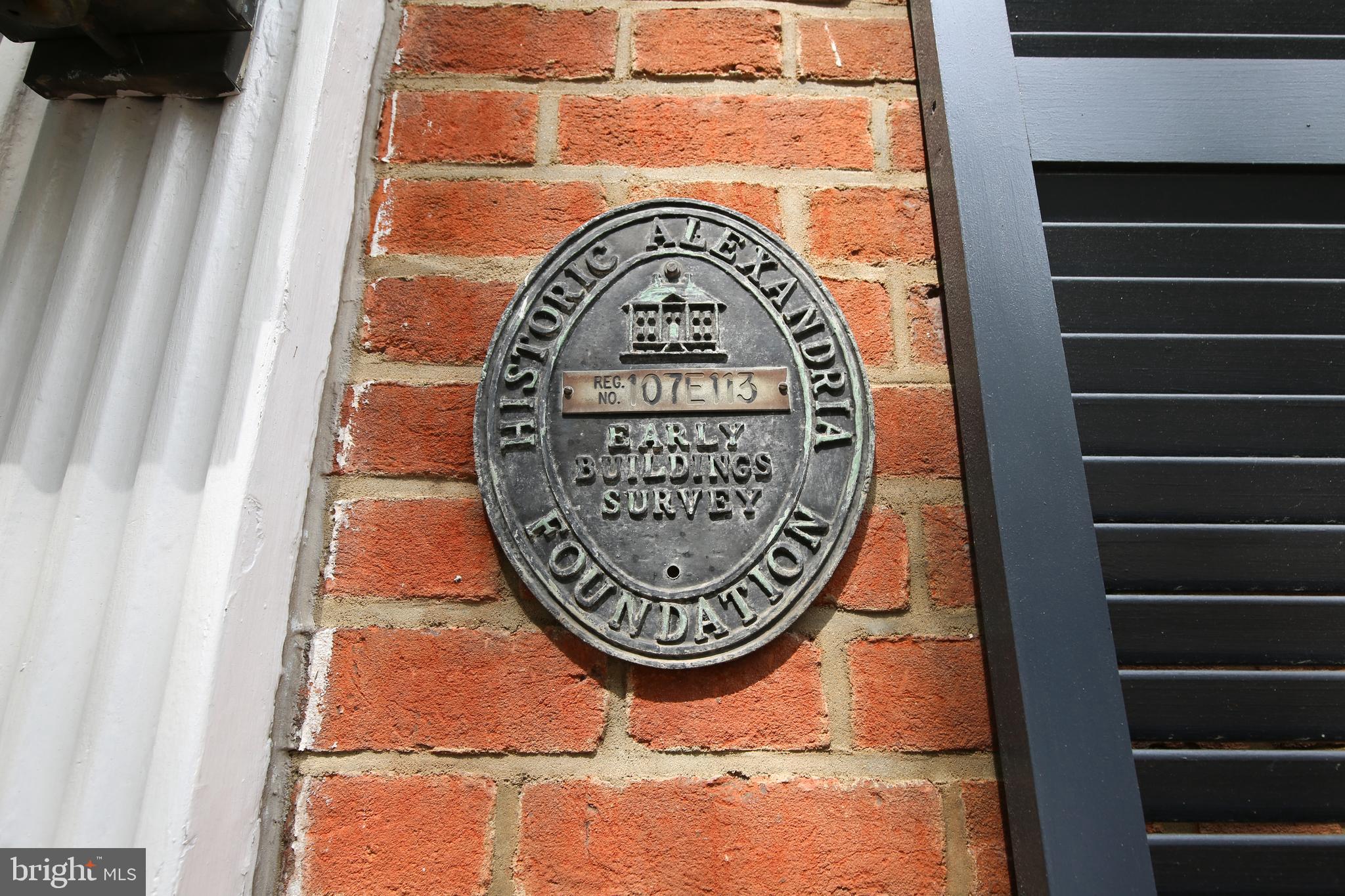 OLD TOWN ALEXANDRIA - Residential Income