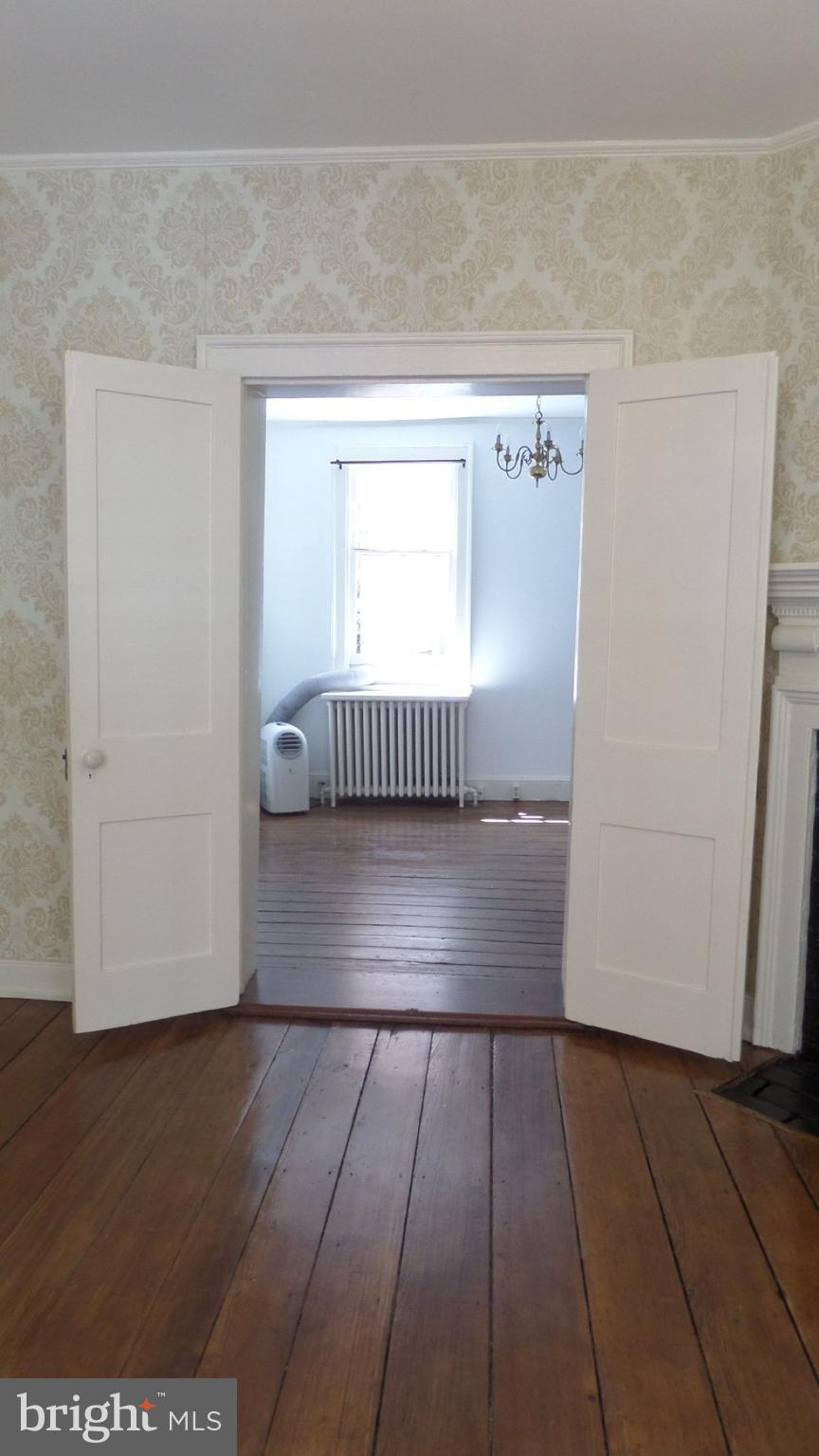 OLD TOWN ALEXANDRIA - Residential Income