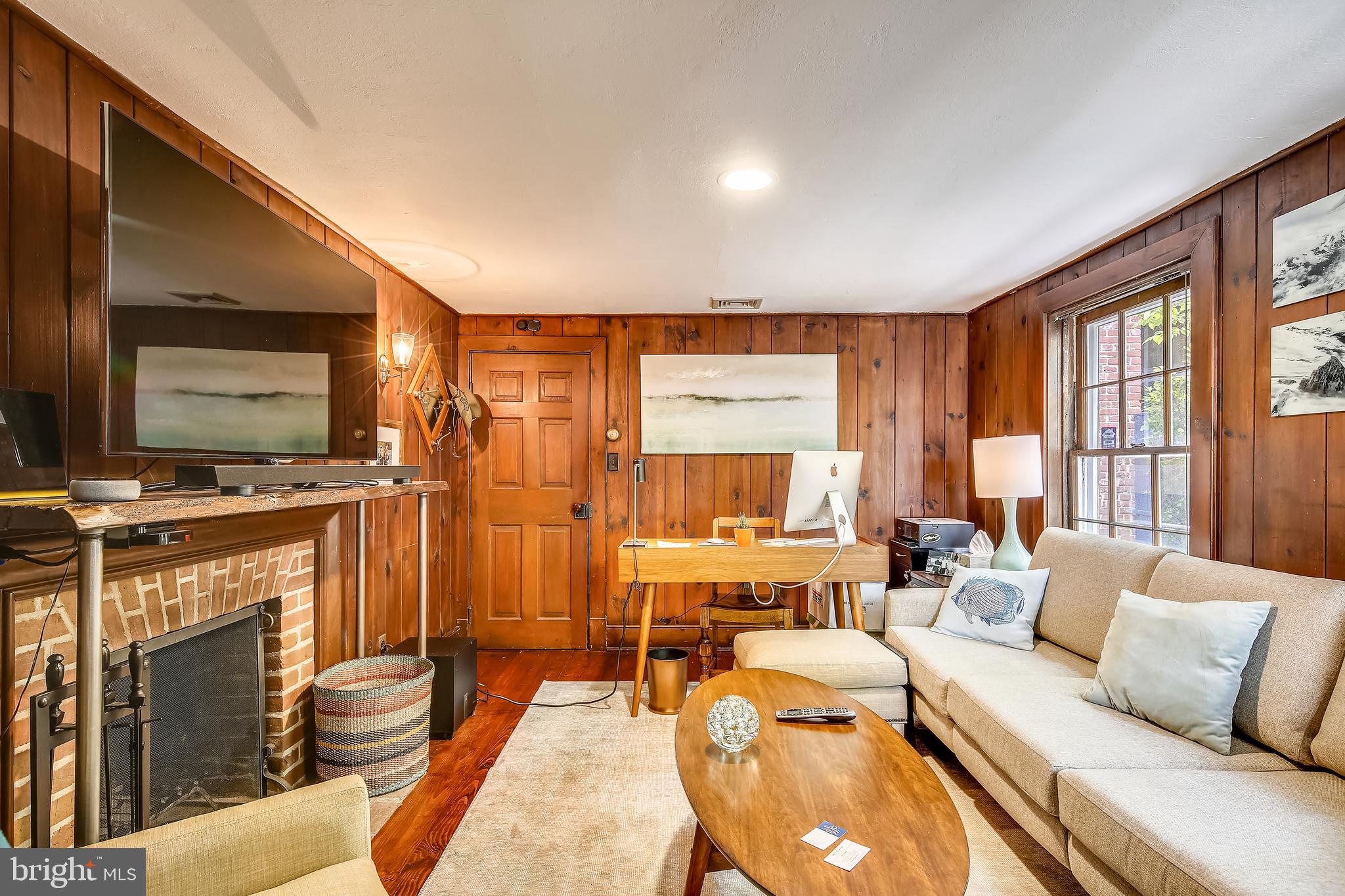 OLD TOWN ALEXANDRIA - Residential Income