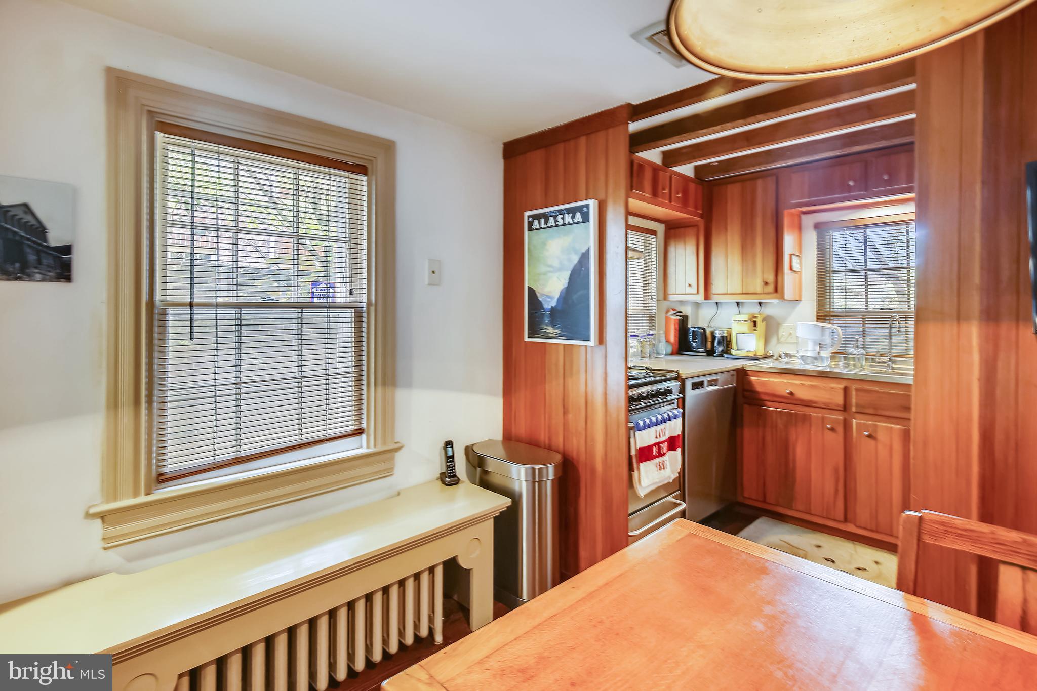 OLD TOWN ALEXANDRIA - Residential Income