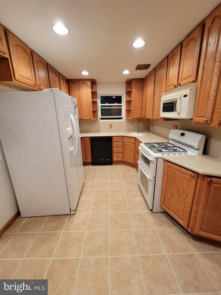 BLACKTHORN - Residential