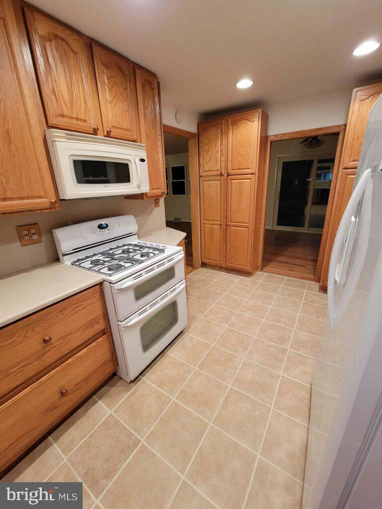 BLACKTHORN - Residential