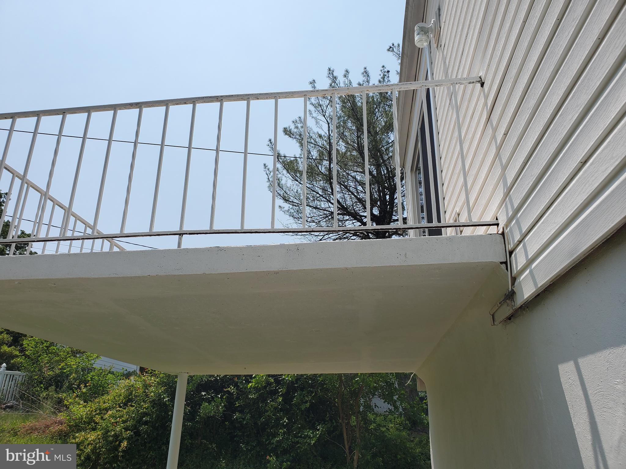 BLACKTHORN - Residential