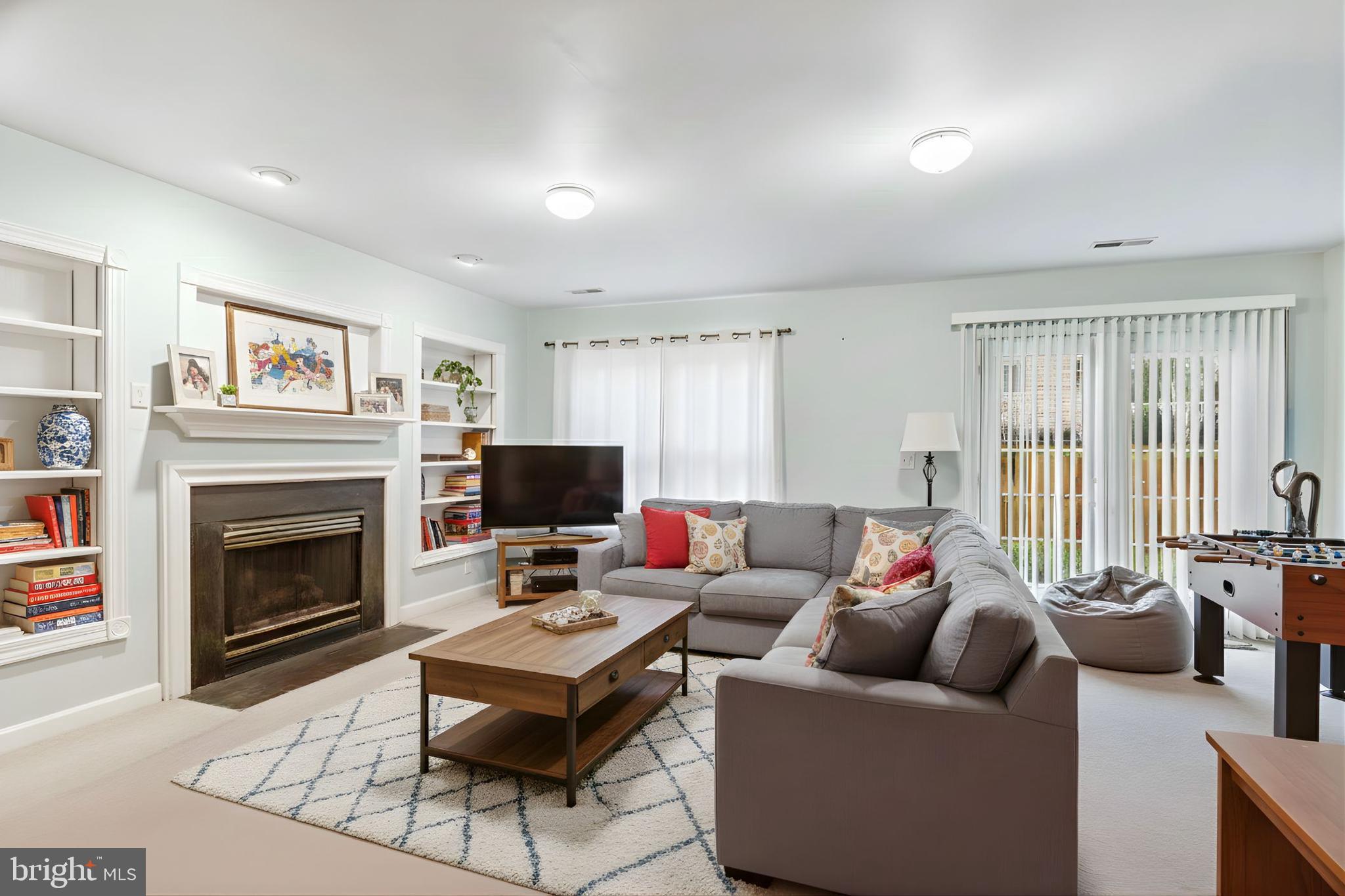 SOUTH RIDING - Residential