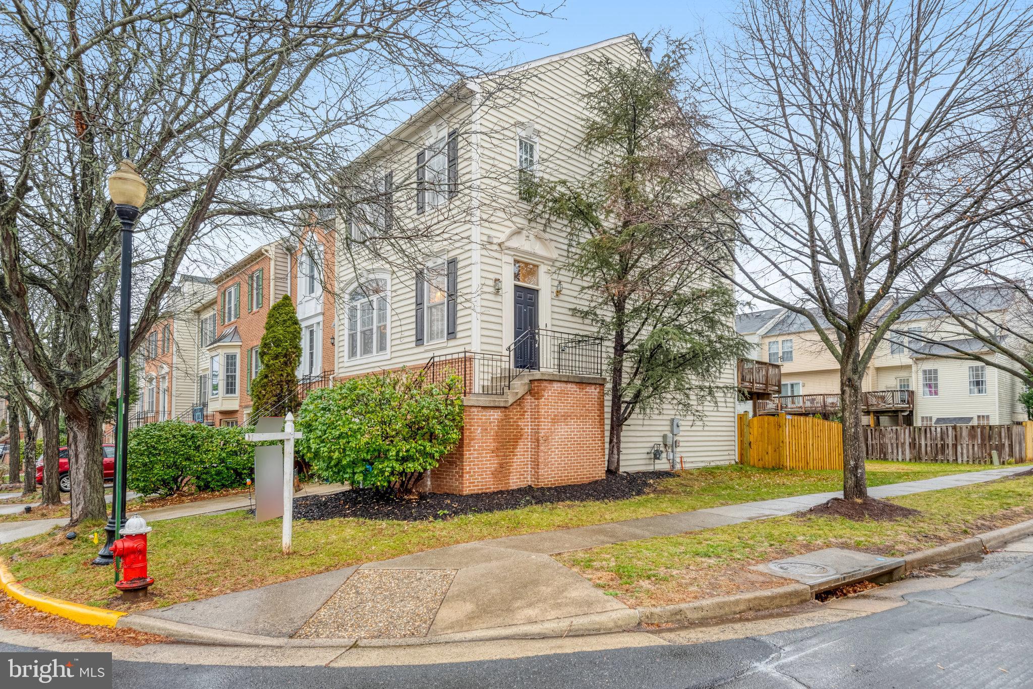 SOUTH RIDING - Residential