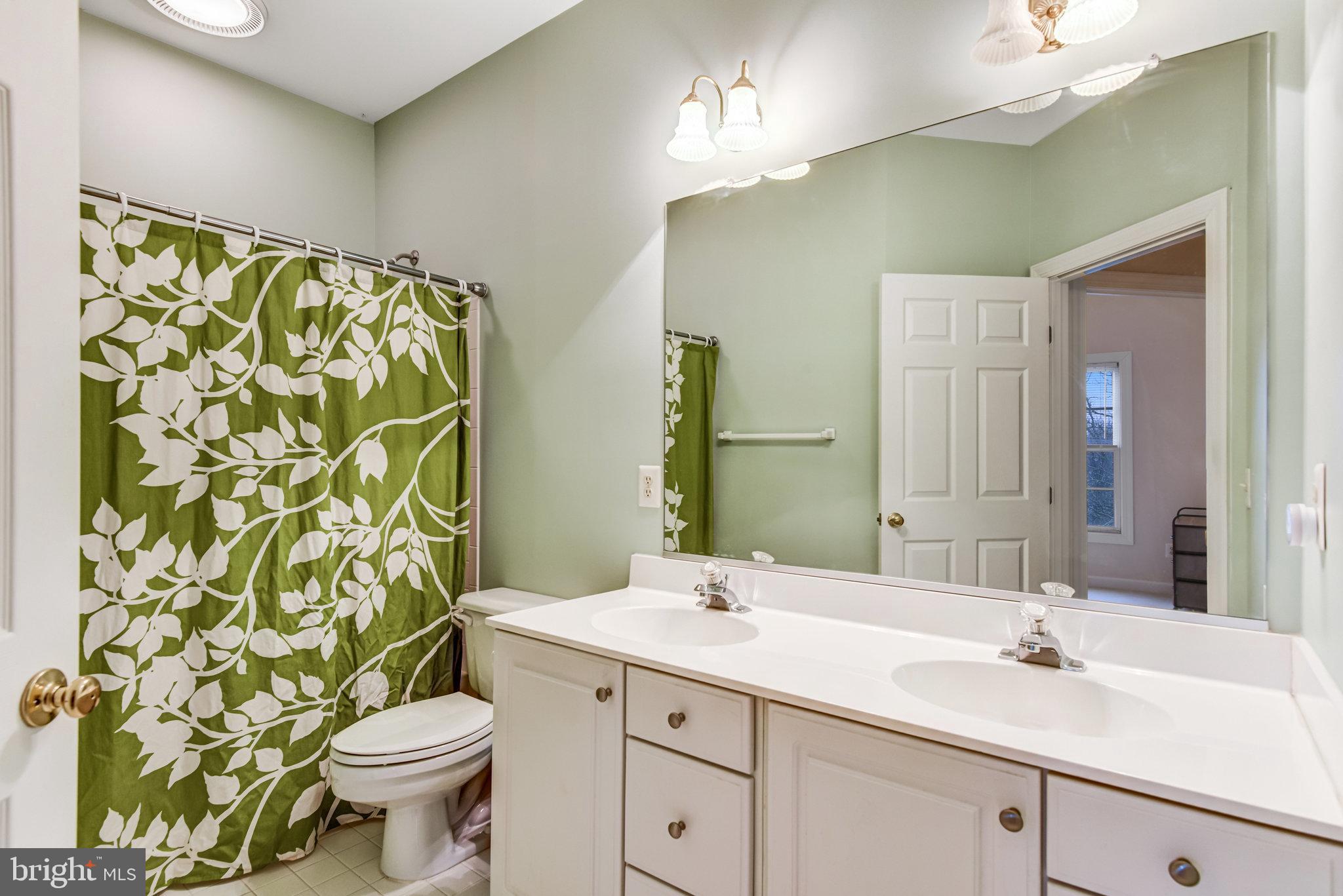 SOUTH RIDING - Residential