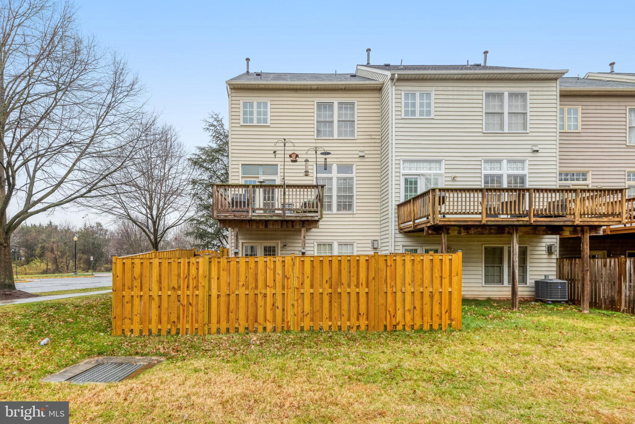 SOUTH RIDING - Residential